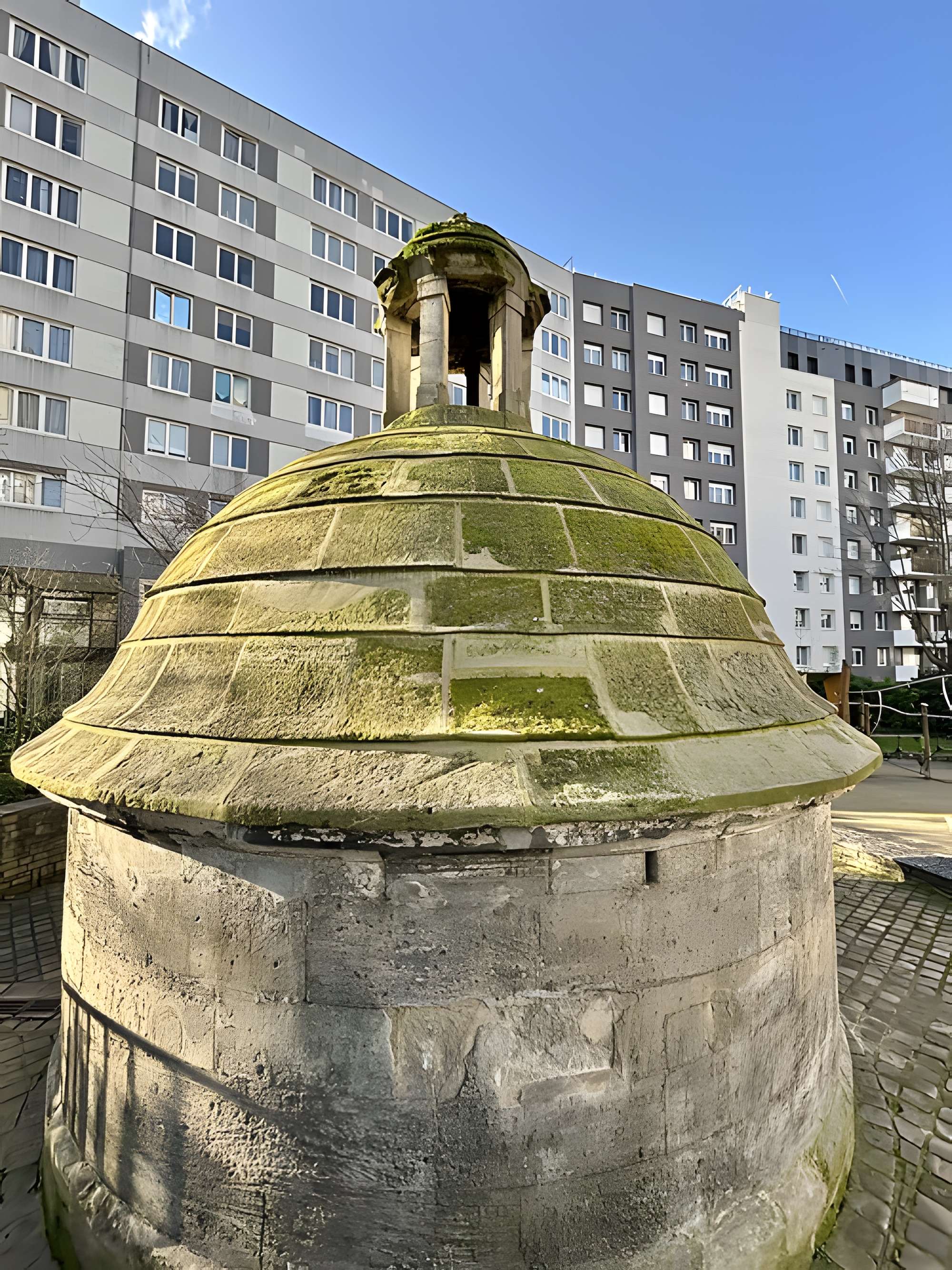 Eaux de Belleville : Regard Lecouteux