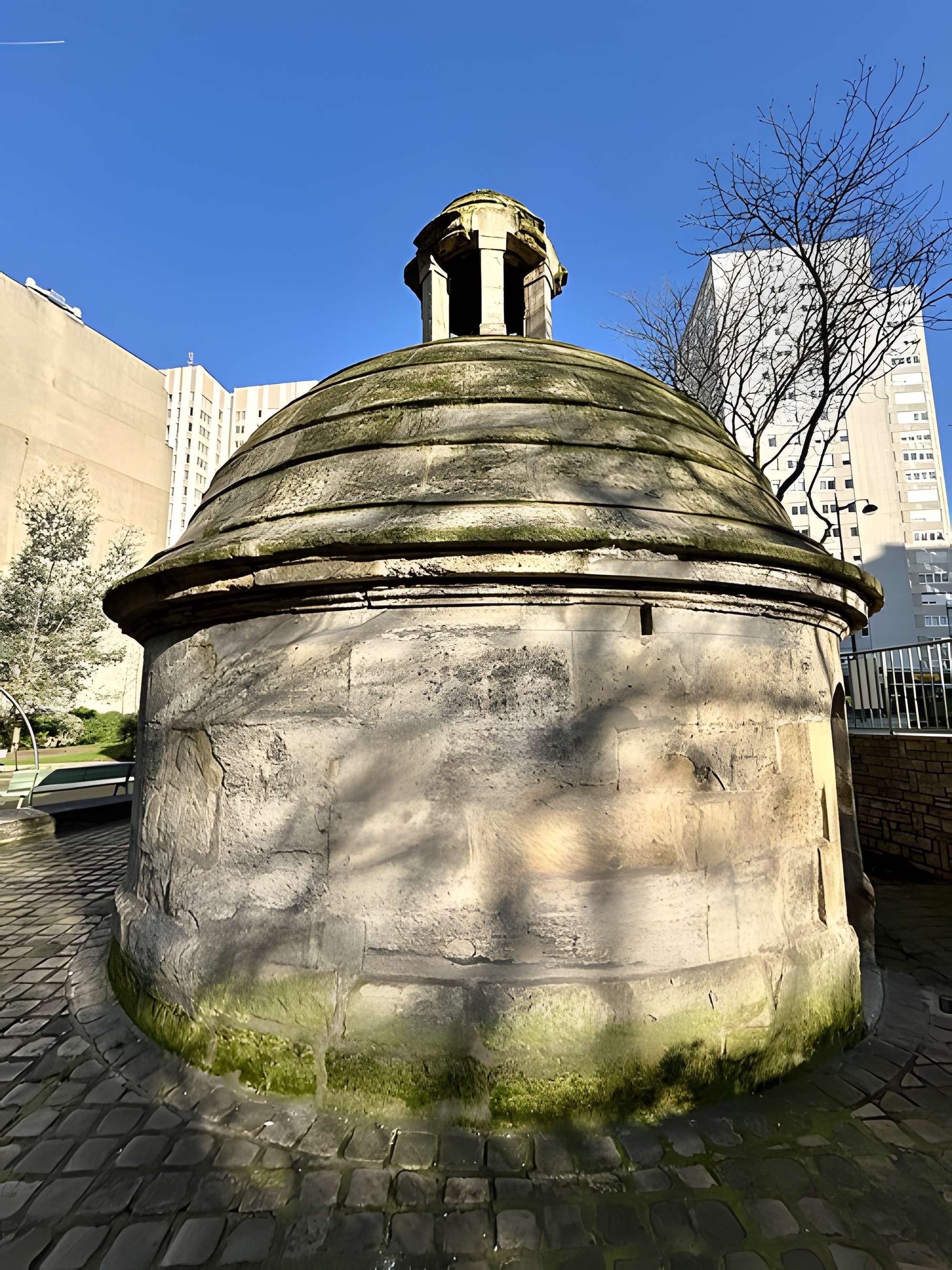 Eaux de Belleville : Regard Lecouteux