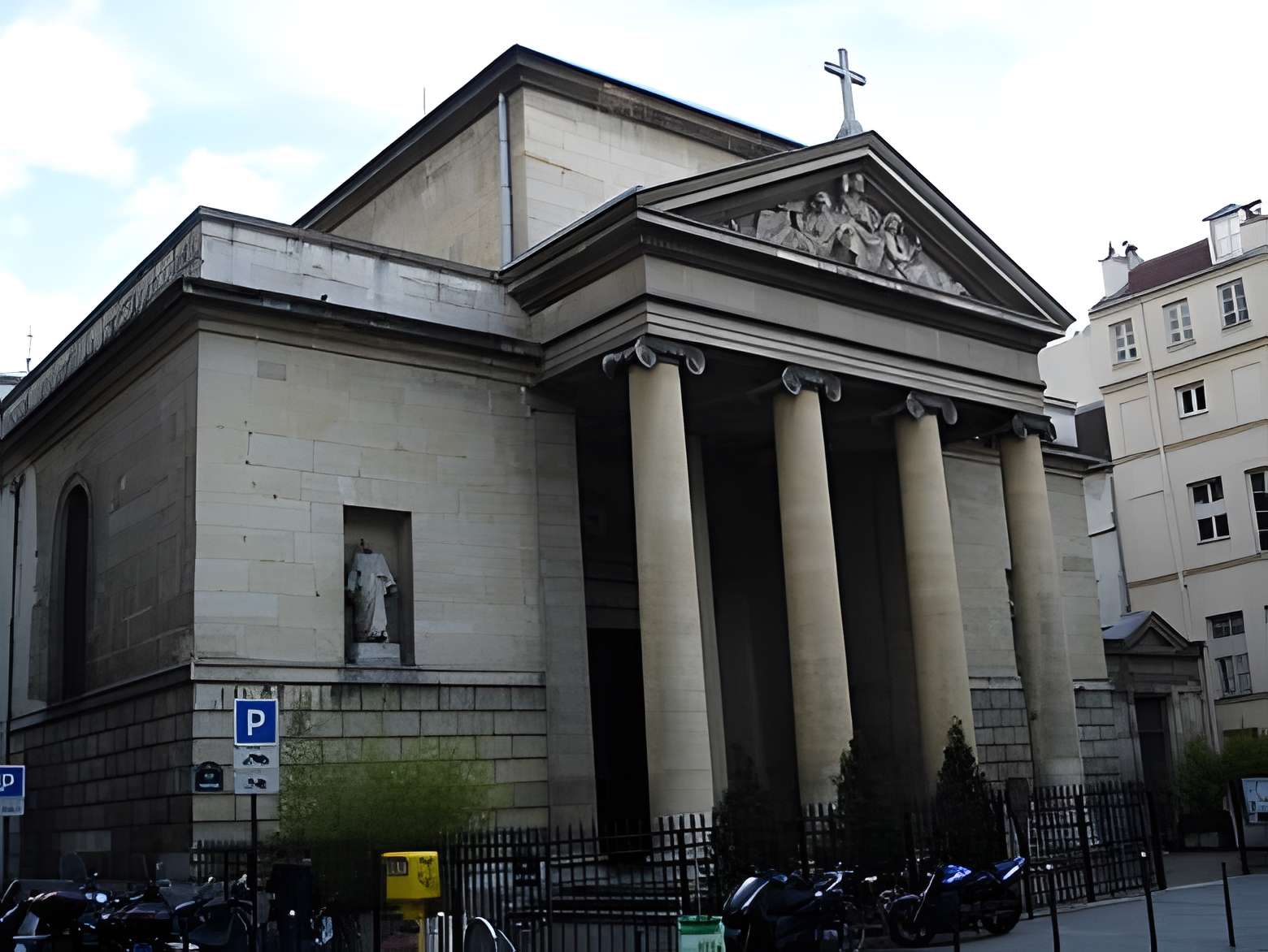 Église Saint-Denys-du-Saint-Sacrement à Paris 