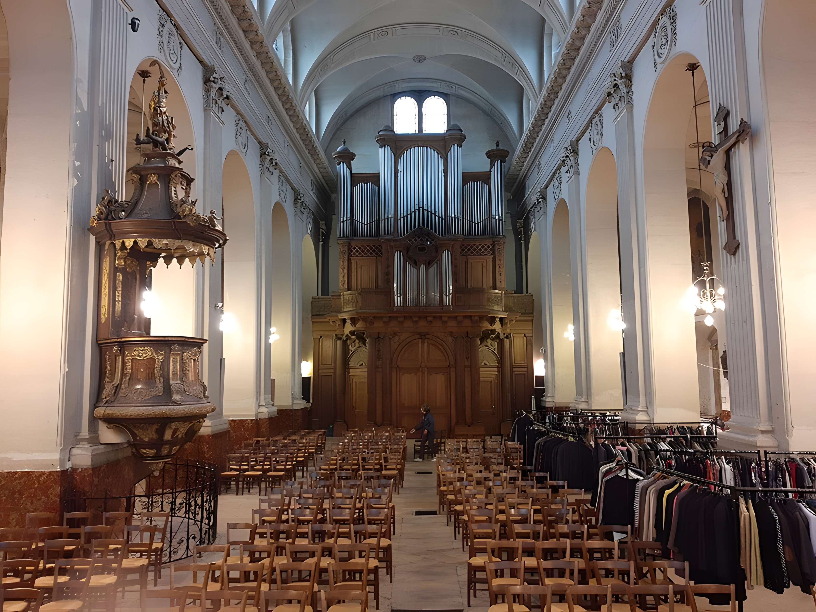 Église Notre-Dame-des-Blancs-Manteaux à Paris