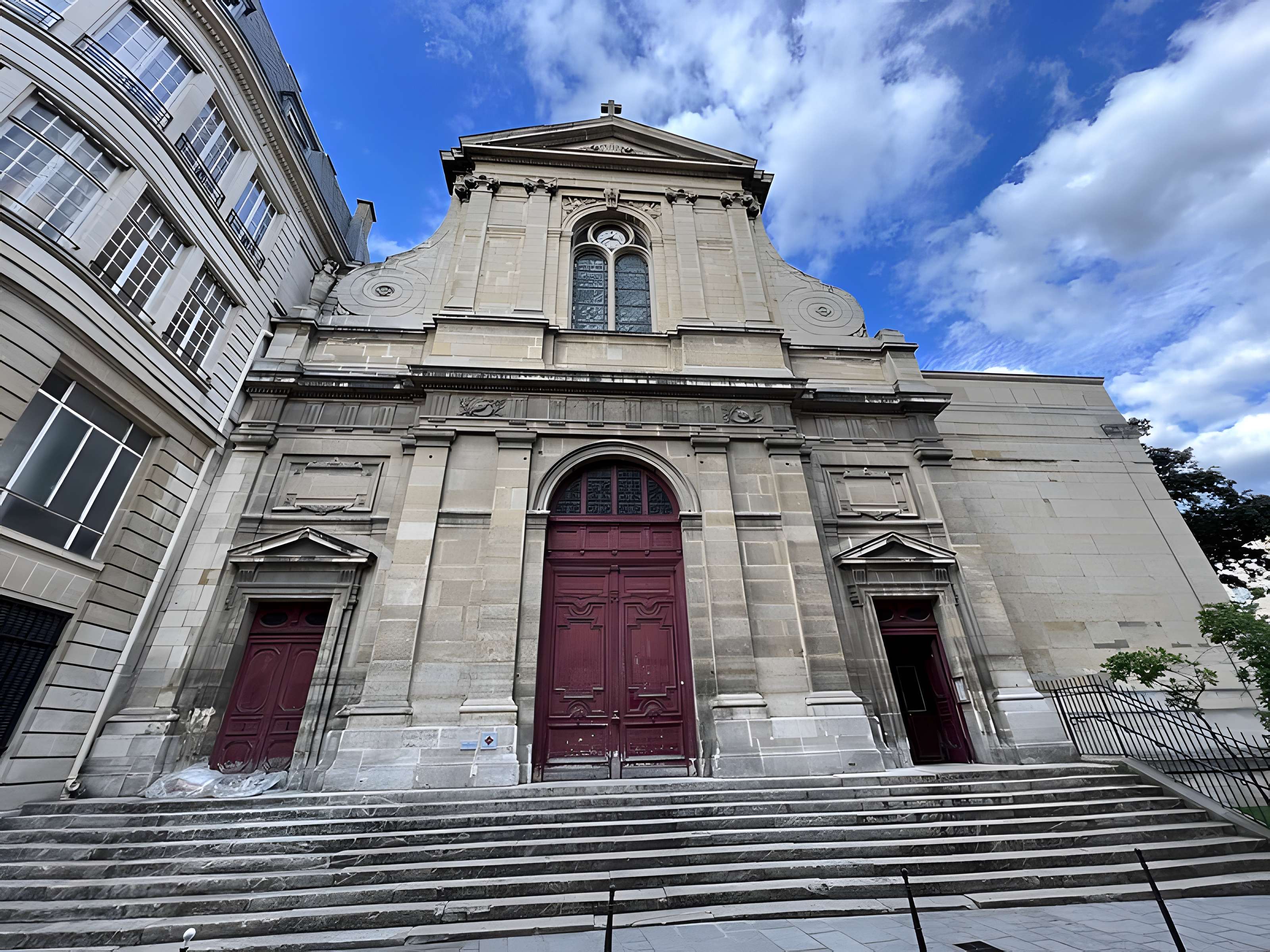 Église Notre-Dame-des-Blancs-Manteaux à Paris