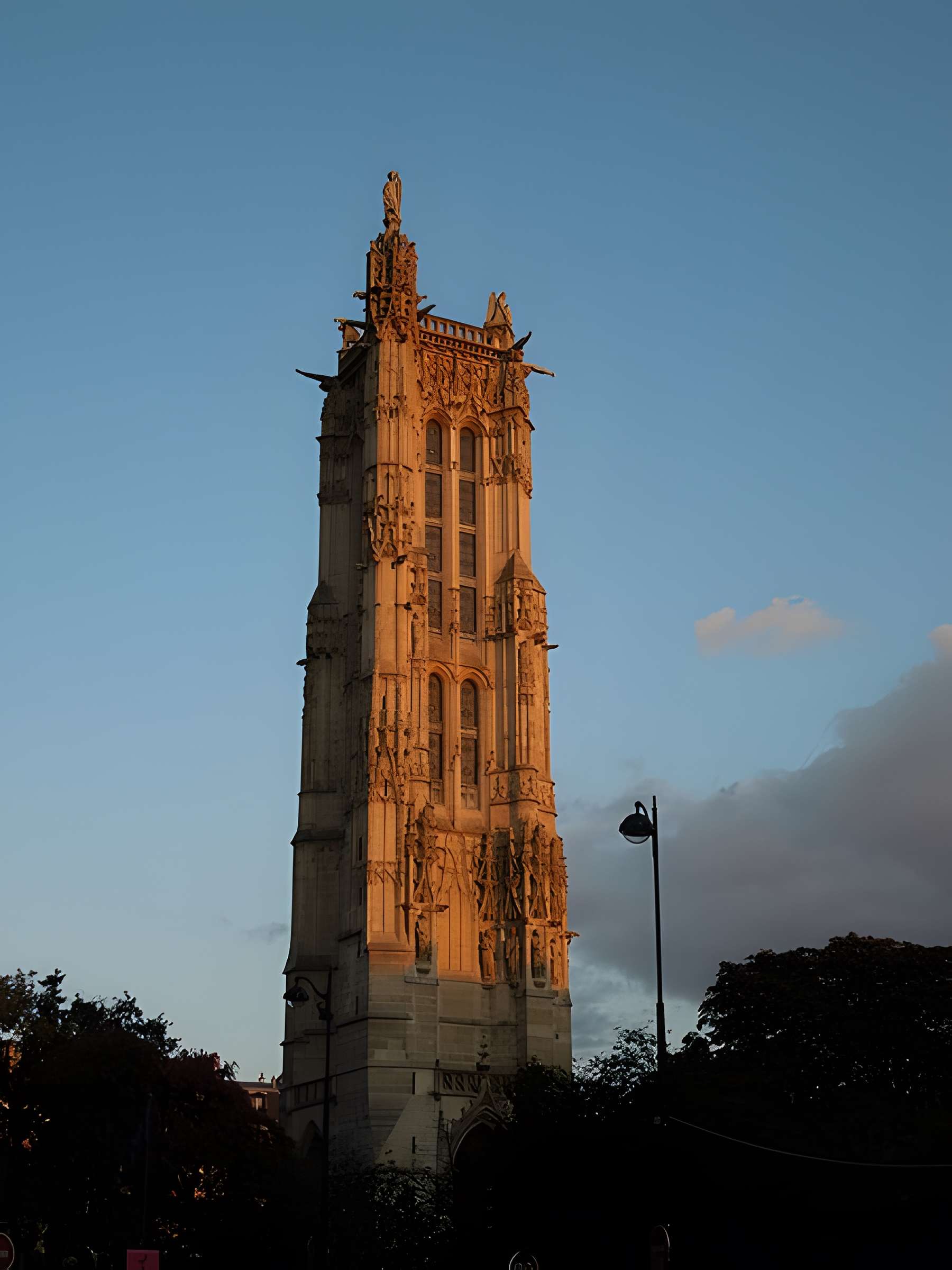 Tour Saint-Jacques de Paris