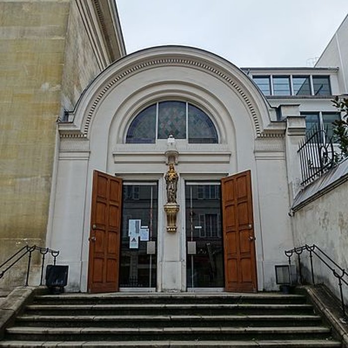 Photo de Église Saint-Pierre-du-Gros-Caillou à Paris