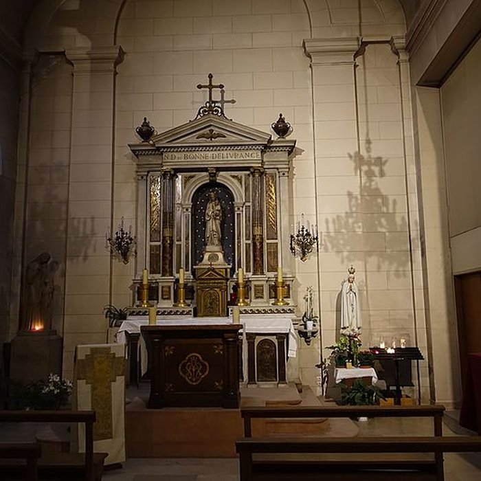 Photo de Église Saint-Pierre-du-Gros-Caillou à Paris