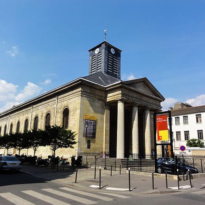 Photo de Église Saint-Pierre-du-Gros-Caillou à Paris