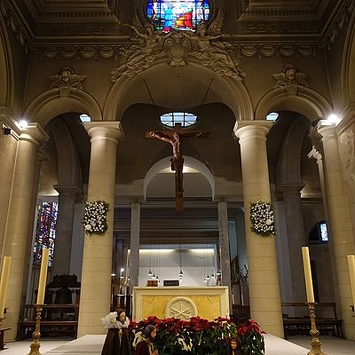 Photo de Église Saint-Pierre-du-Gros-Caillou à Paris