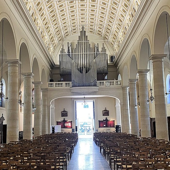 Photo de Église Saint-Pierre-du-Gros-Caillou à Paris