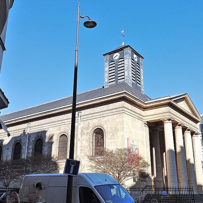 Photo de Église Saint-Pierre-du-Gros-Caillou à Paris