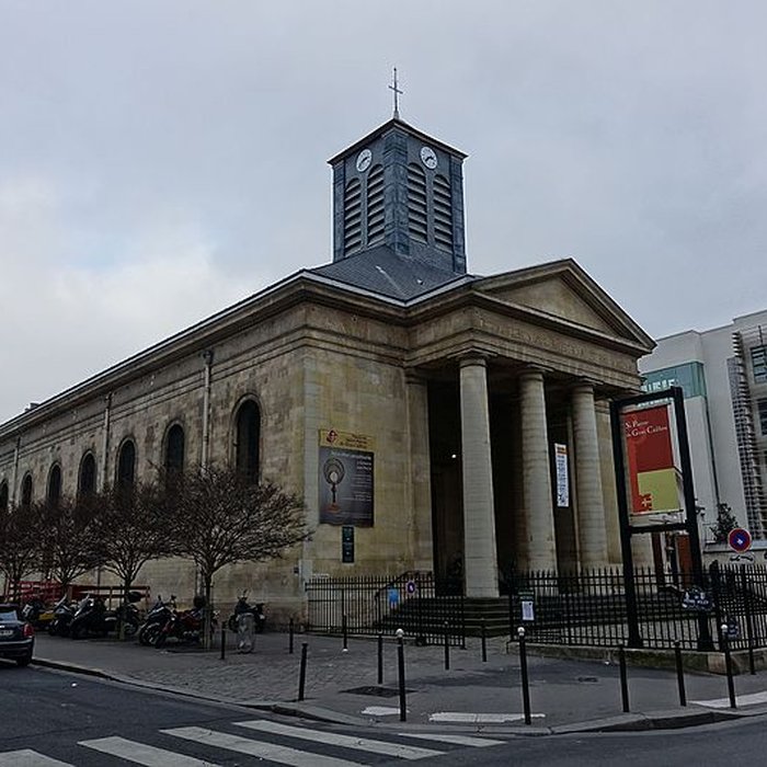 Photo de Église Saint-Pierre-du-Gros-Caillou à Paris