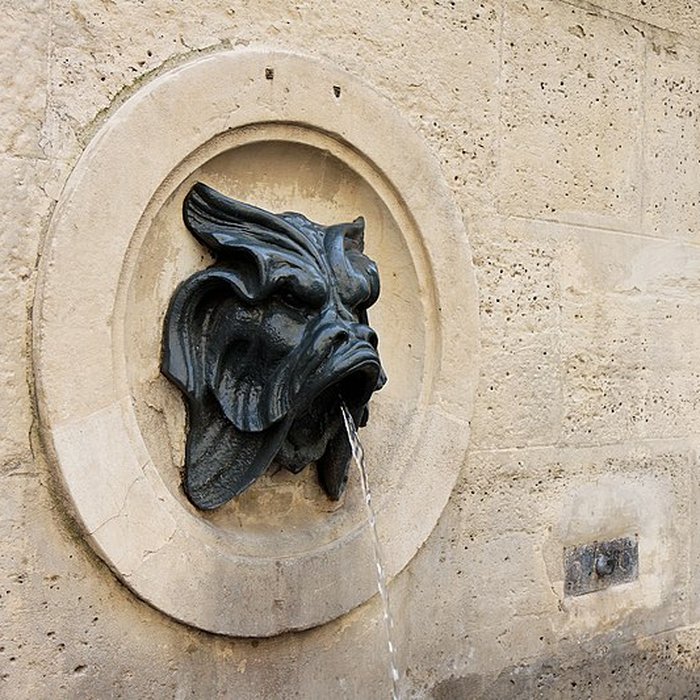 Photo de Église Saint-Pierre-du-Gros-Caillou à Paris