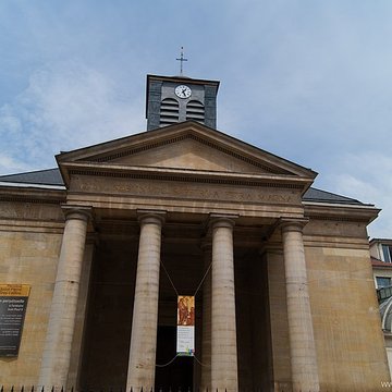 Église Saint-Pierre-du-Gros-Caillou à Paris