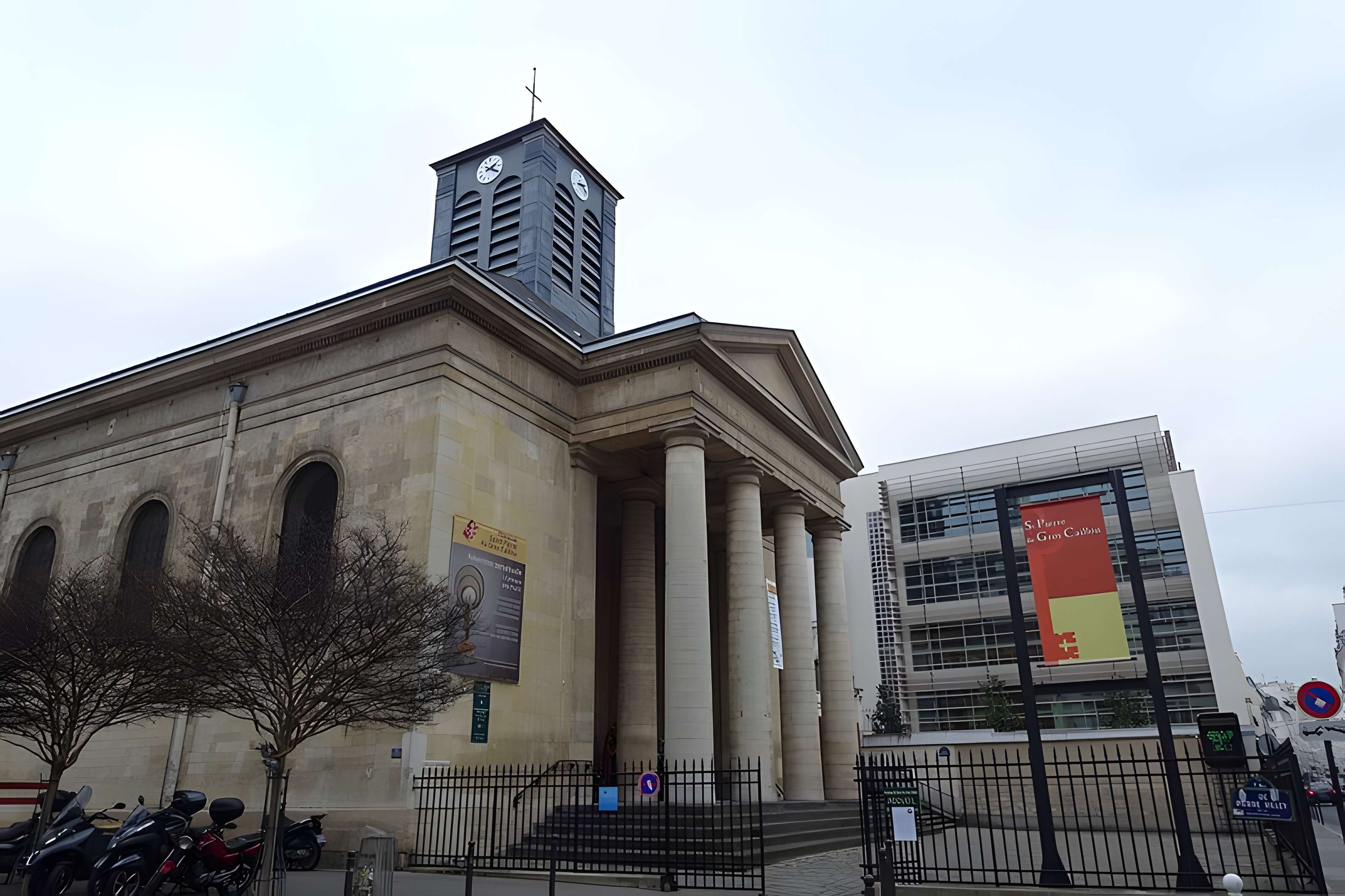 Église Saint-Pierre-du-Gros-Caillou à Paris