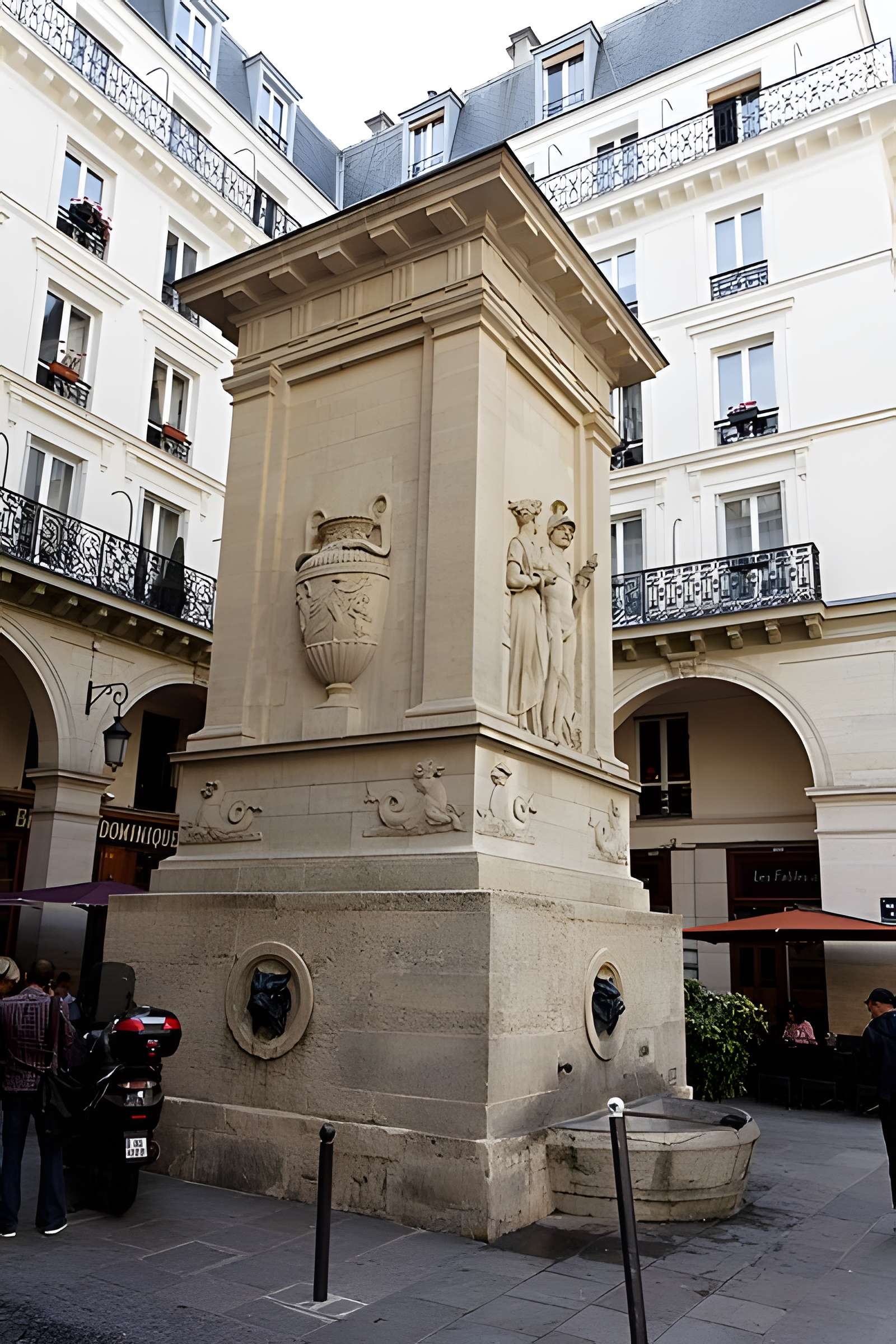 Église Saint-Pierre-du-Gros-Caillou à Paris