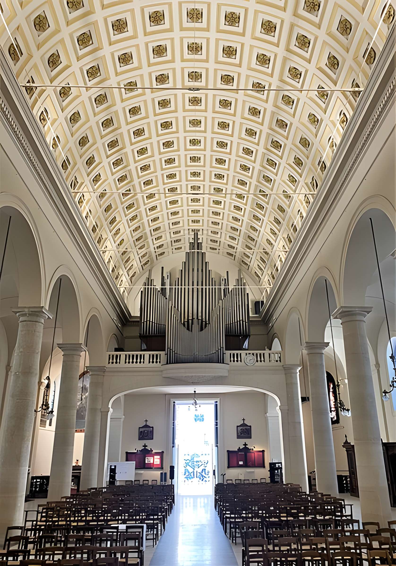 Église Saint-Pierre-du-Gros-Caillou à Paris