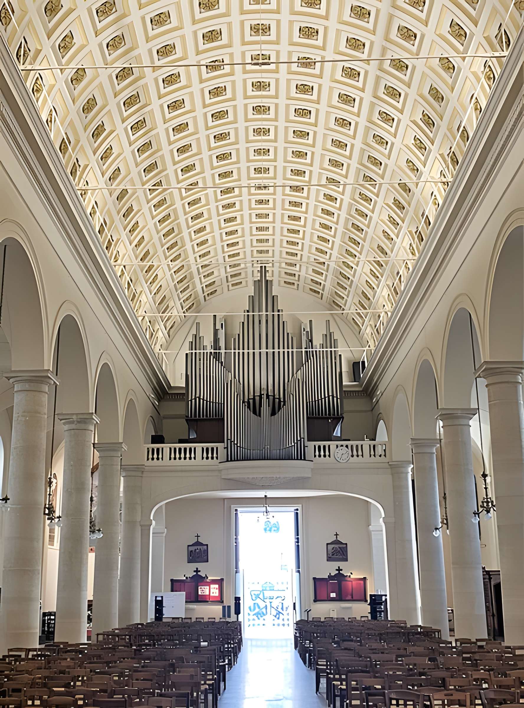 Église Saint-Pierre-du-Gros-Caillou à Paris