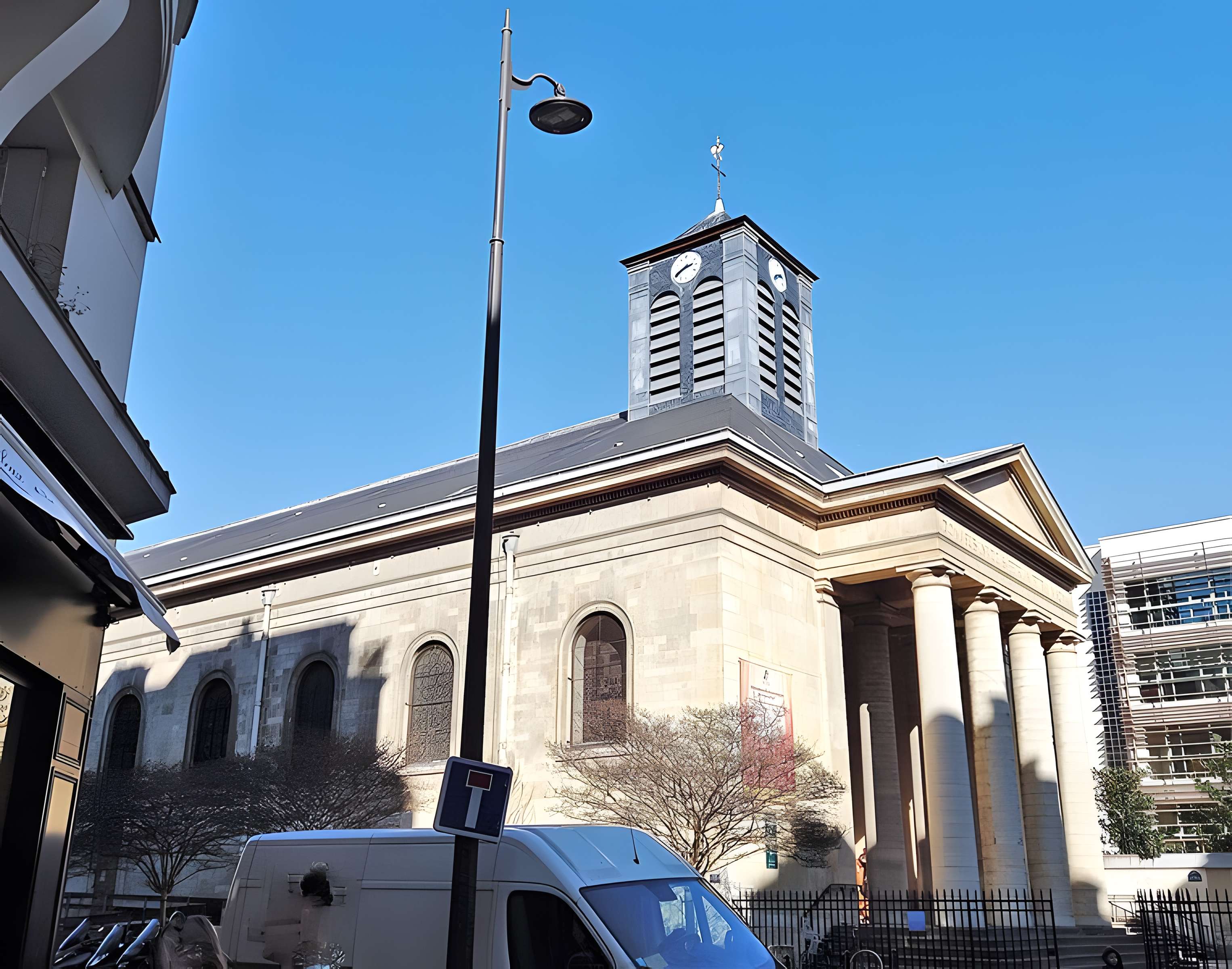 Église Saint-Pierre-du-Gros-Caillou à Paris