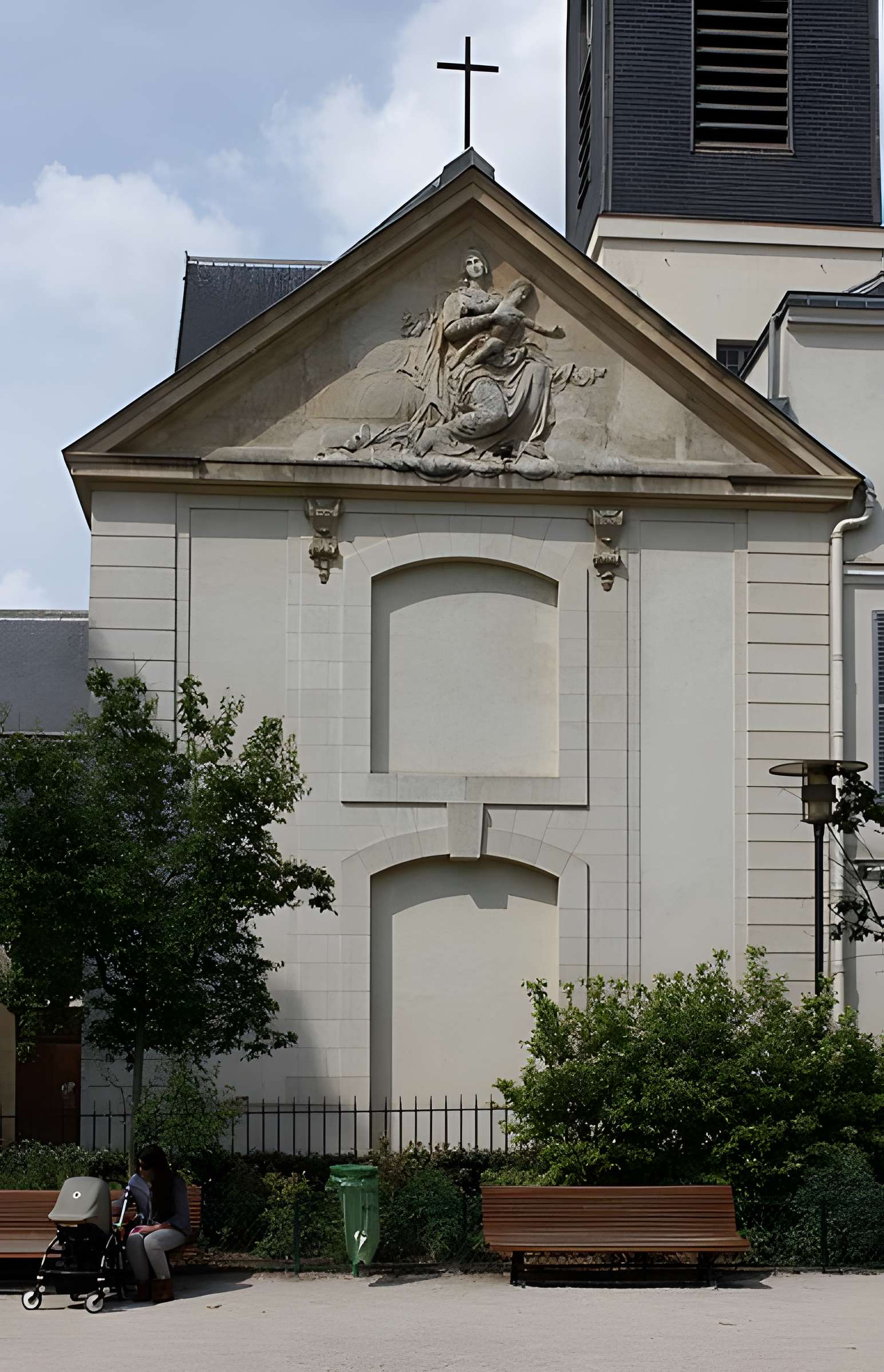 Église Sainte-Marguerite à Paris