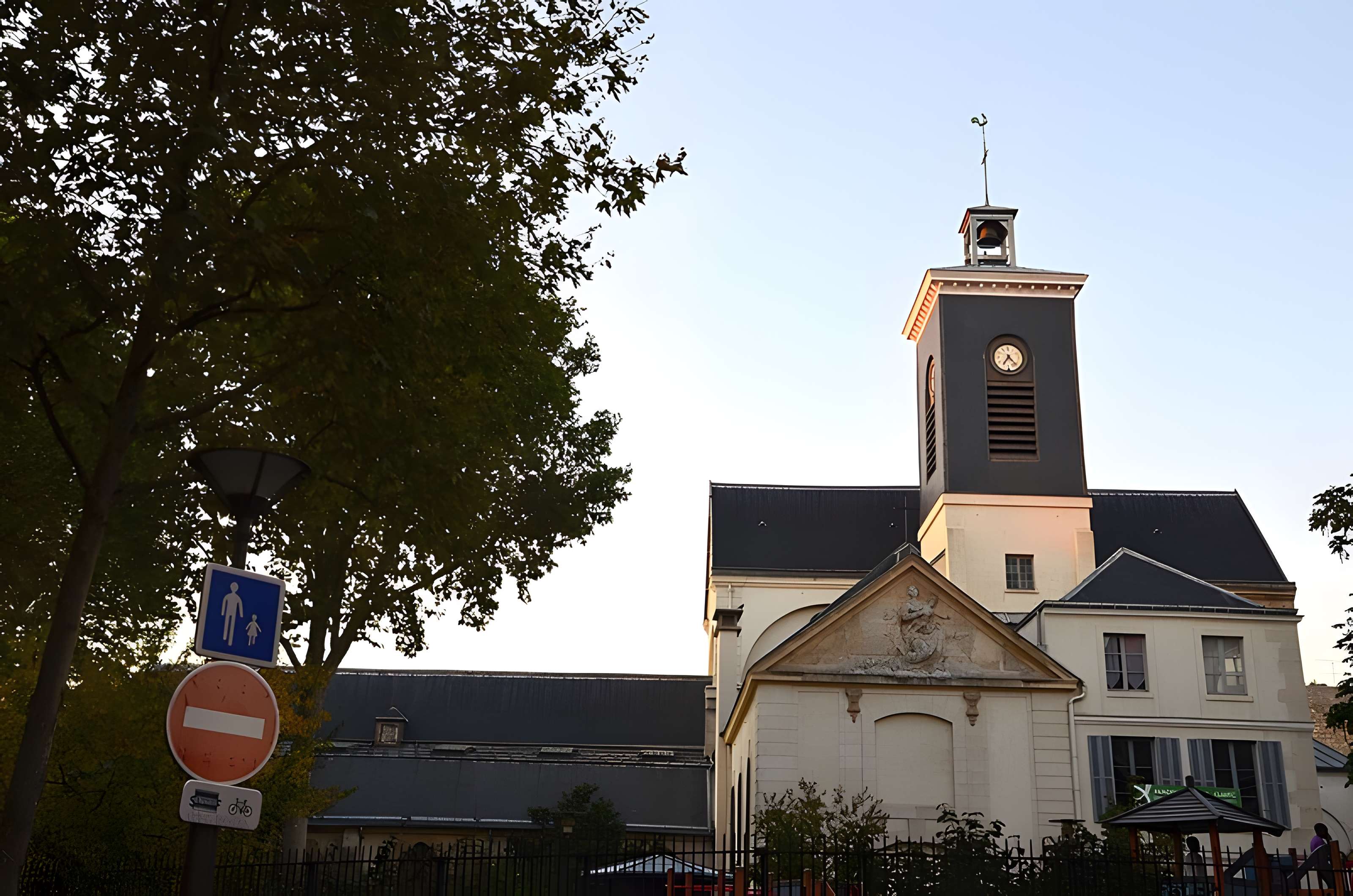 Église Sainte-Marguerite à Paris