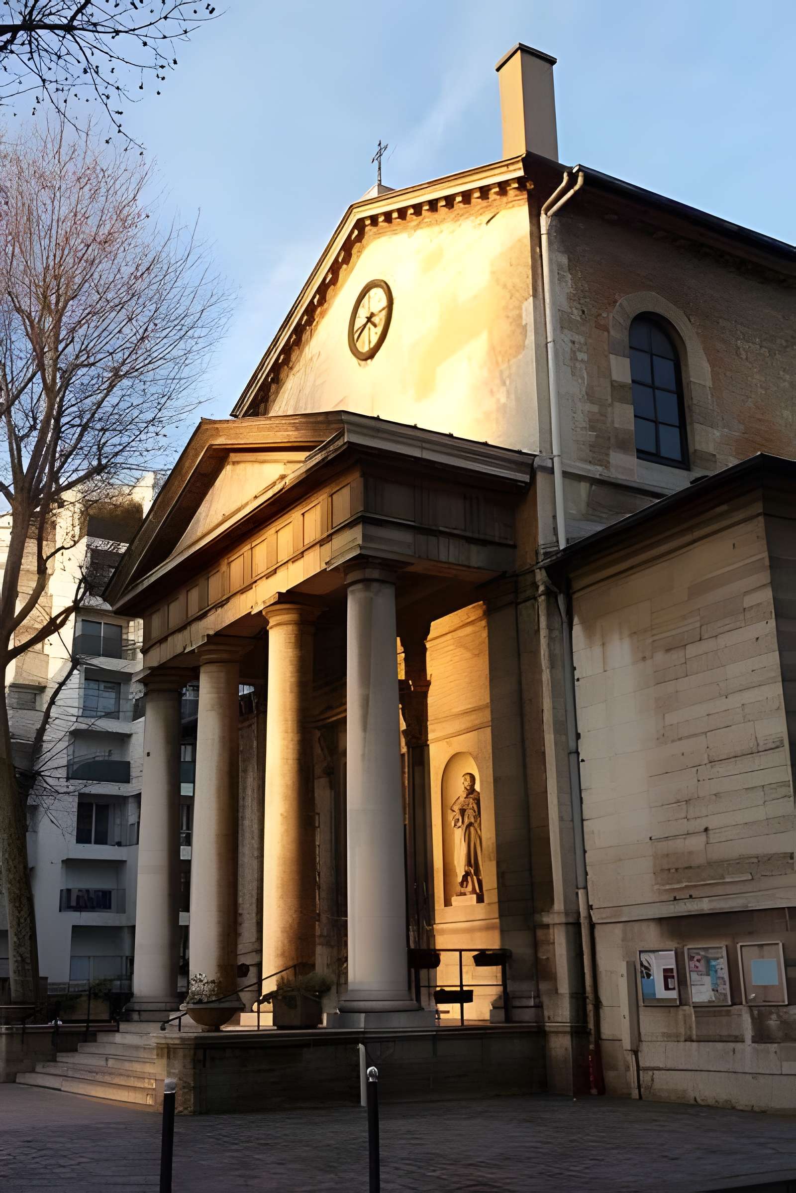 Église Notre-Dame-de-la-Nativité de Bercy à Paris