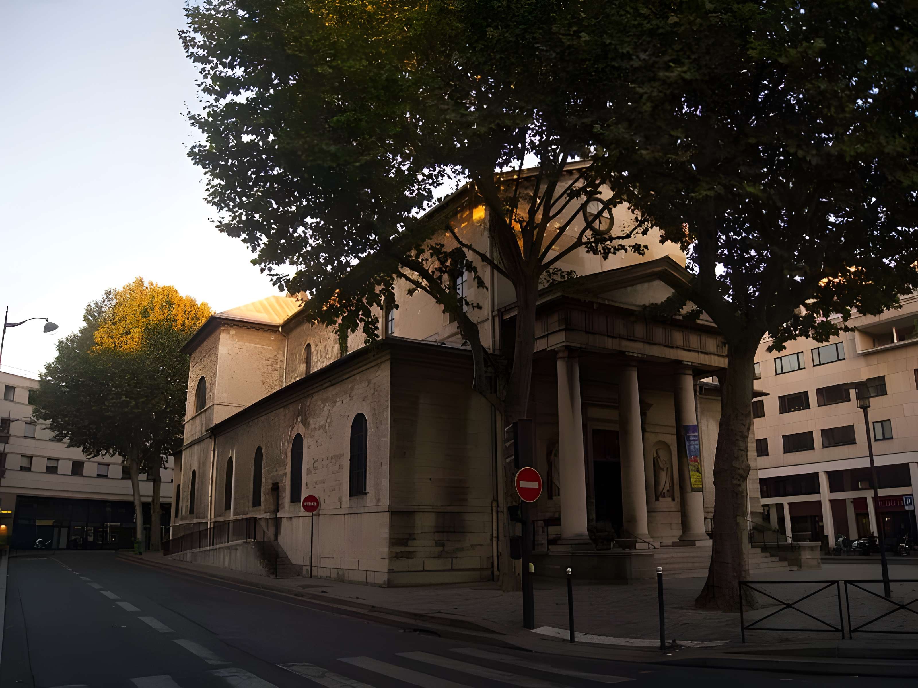 Église Notre-Dame-de-la-Nativité de Bercy à Paris