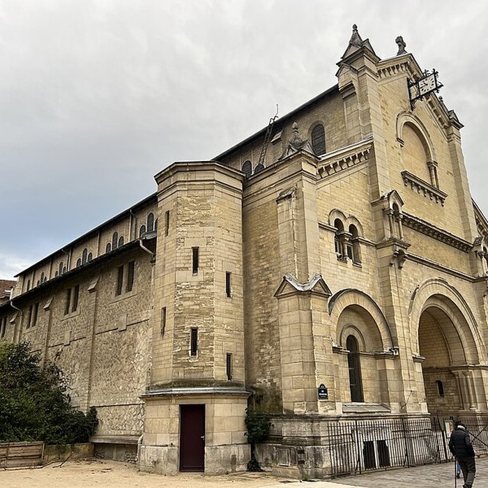 Photo de Église Notre-Dame-du-Travail à Paris