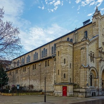Église Notre-Dame-du-Travail à Paris