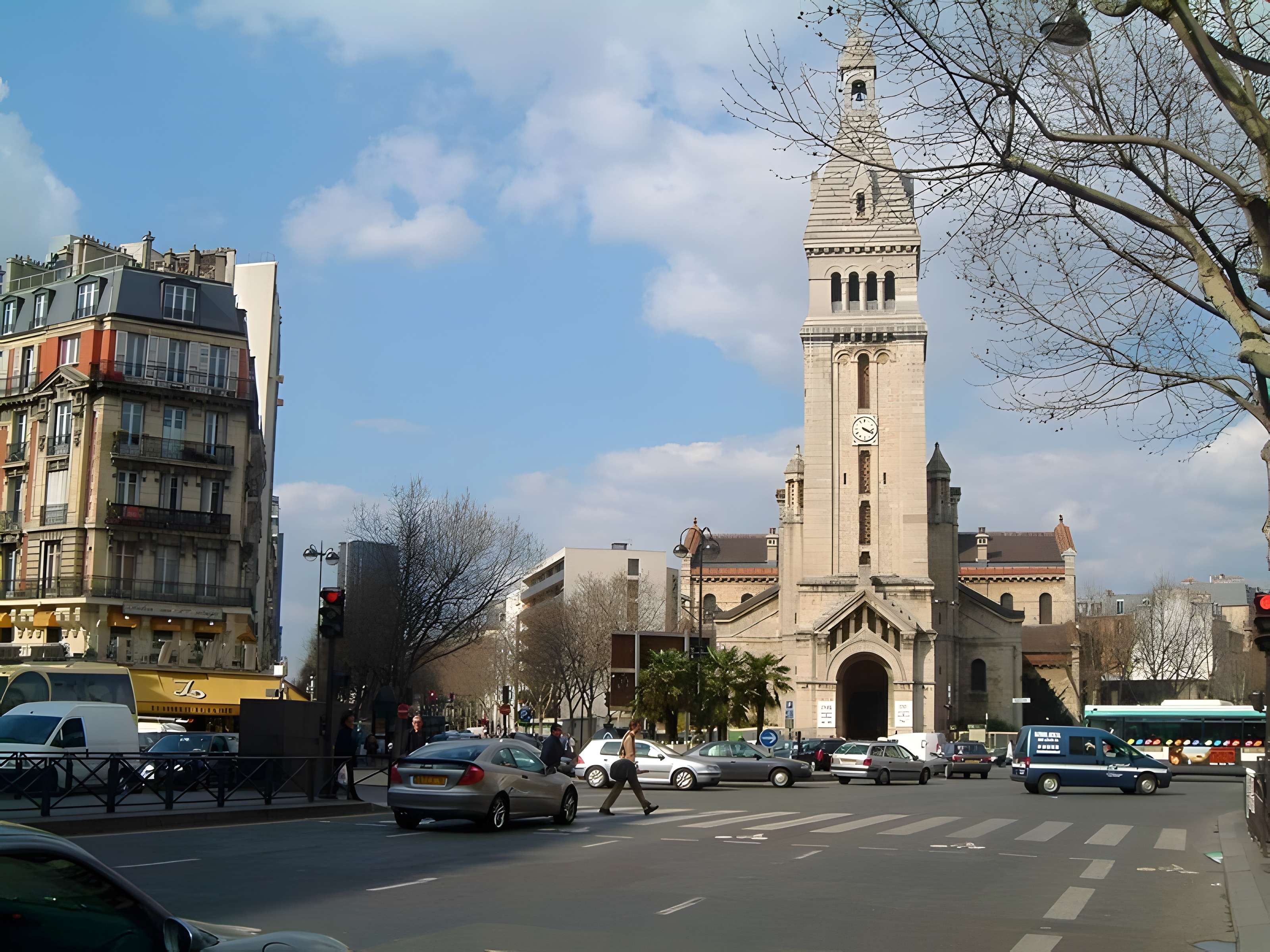 Église Saint-Pierre-de-Montrouge à Paris 