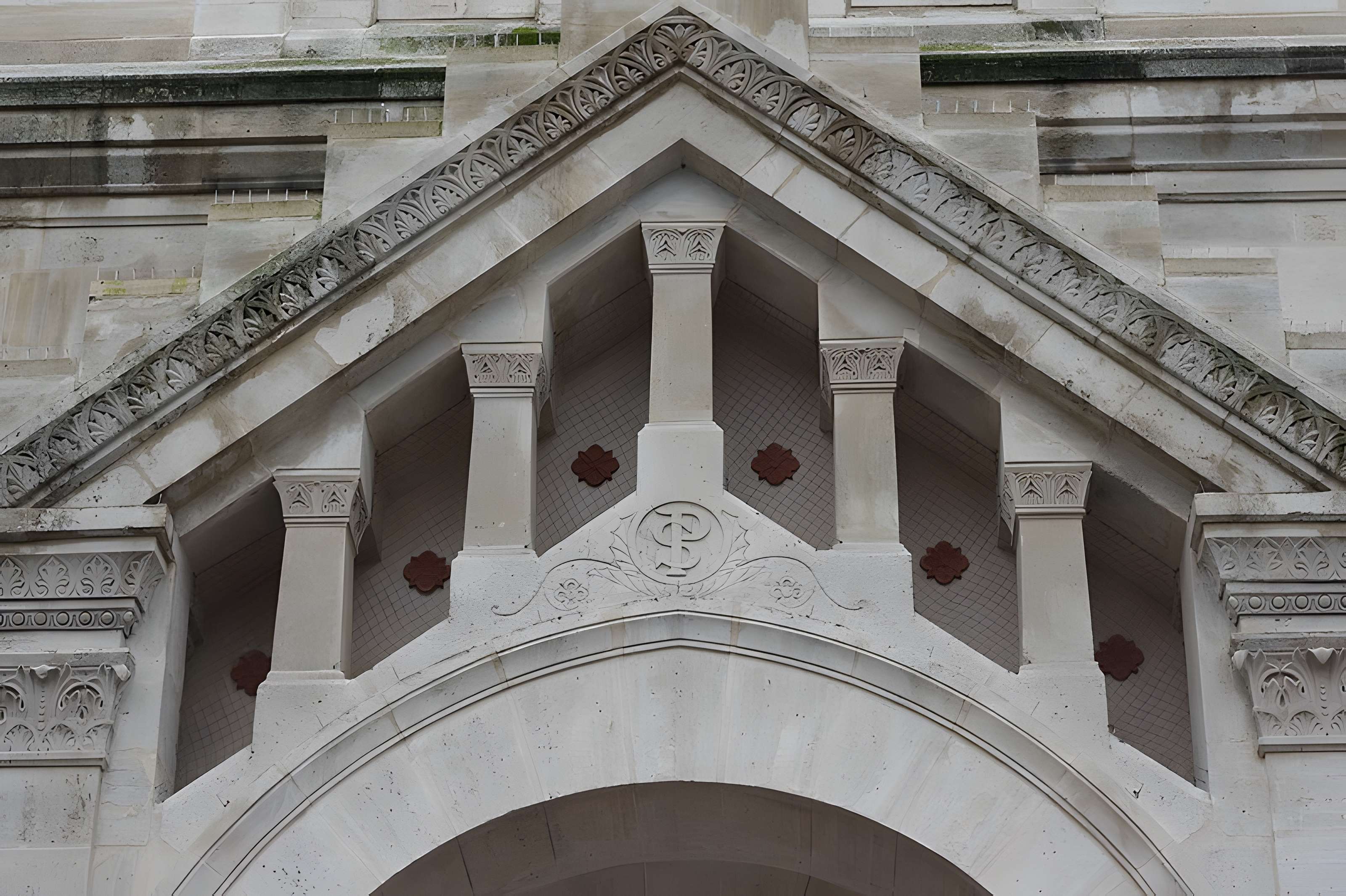 Église Saint-Pierre-de-Montrouge à Paris