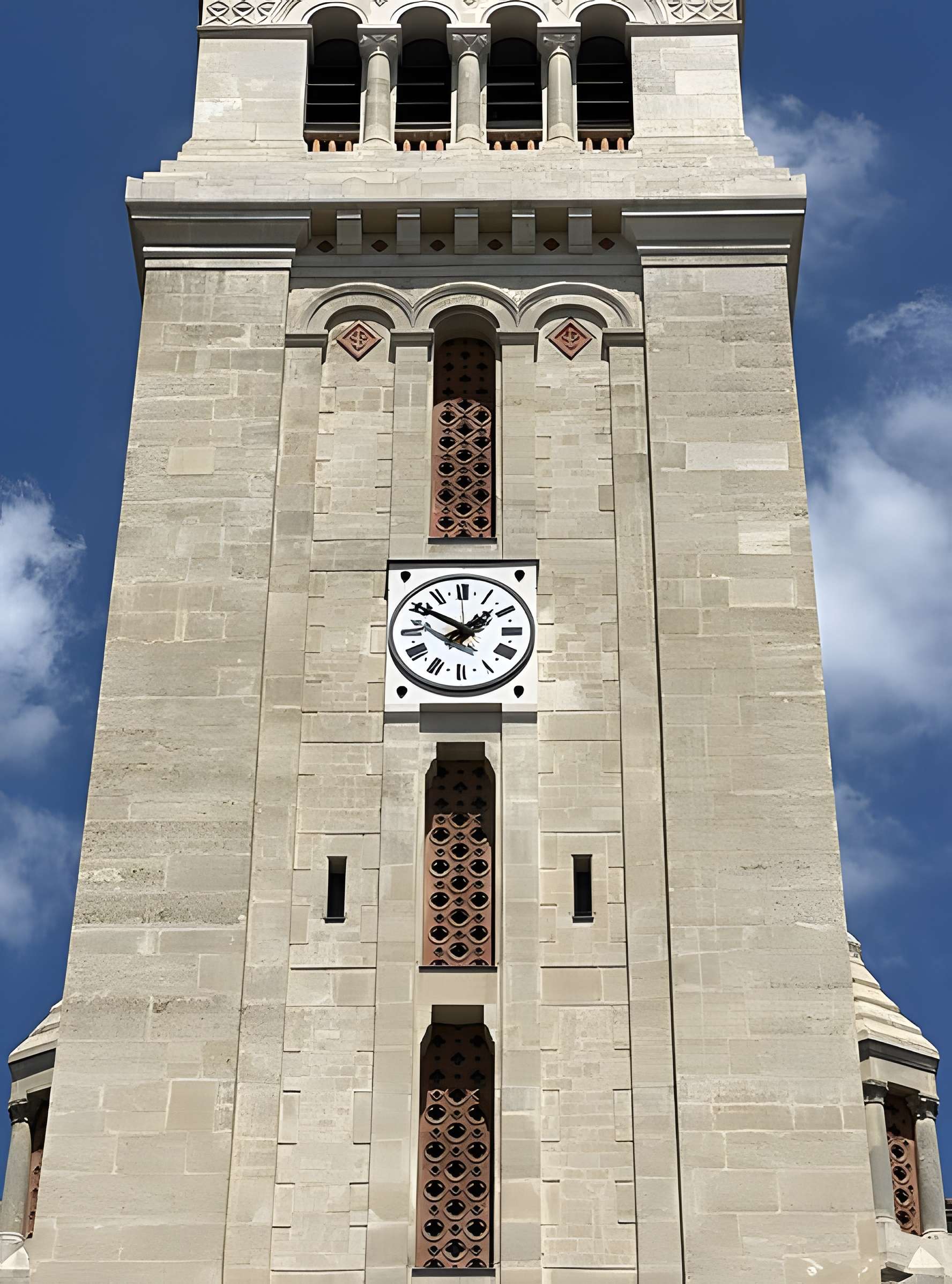 Église Saint-Pierre-de-Montrouge à Paris