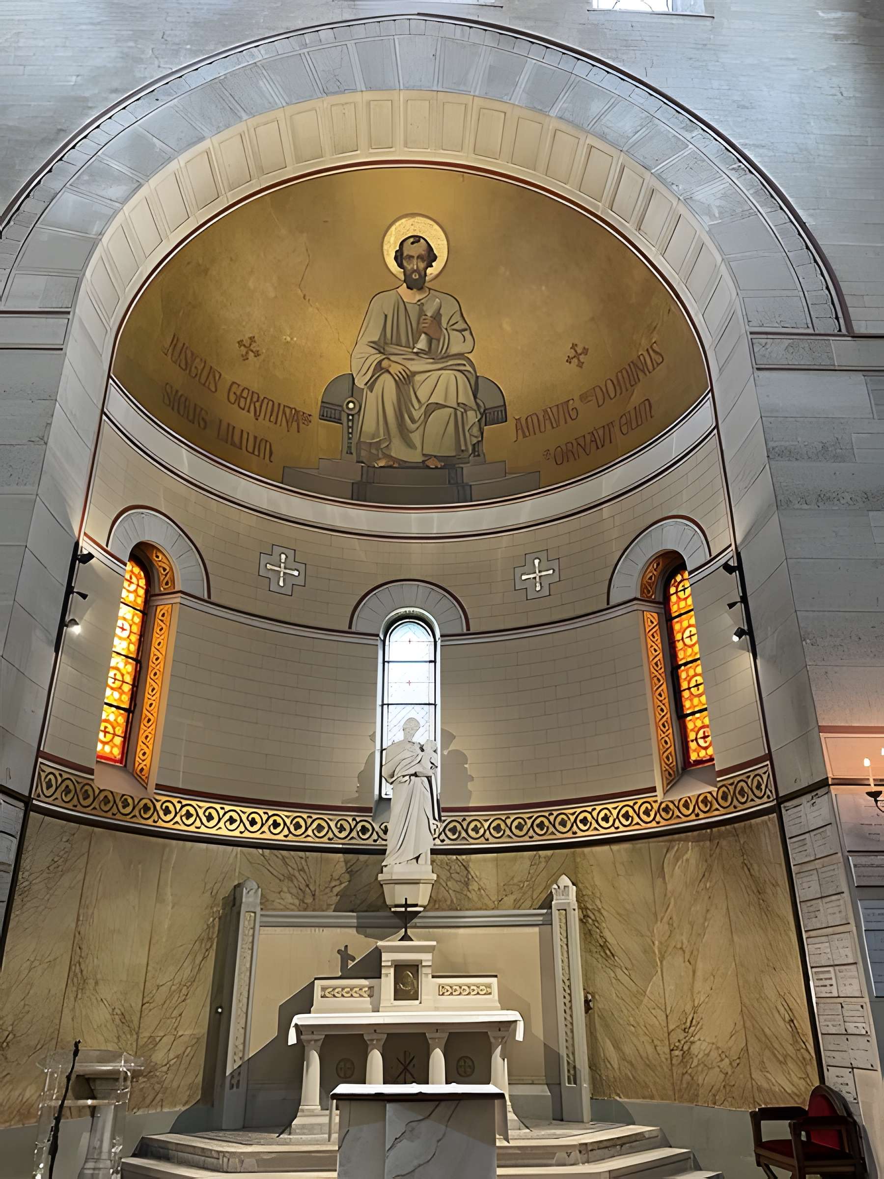 Église Saint-Pierre-de-Montrouge à Paris