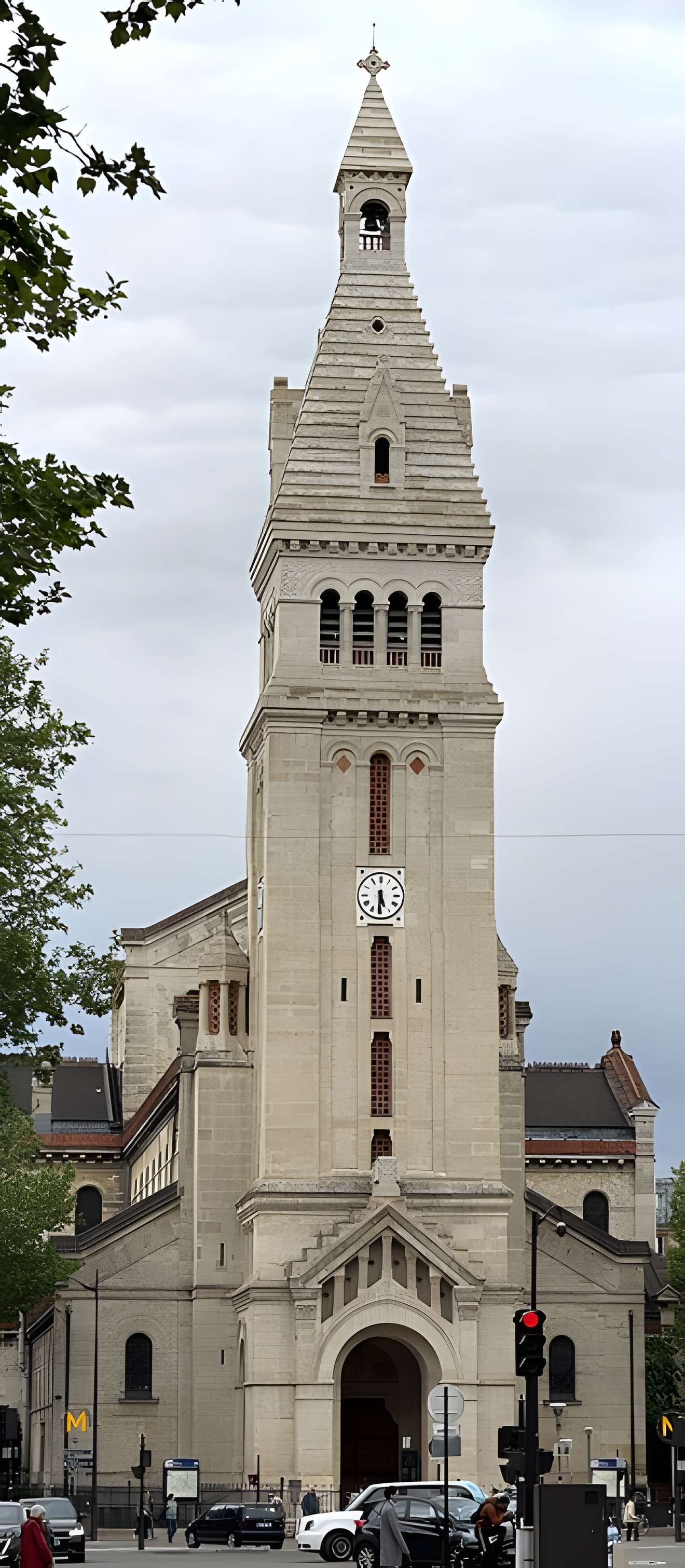 Église Saint-Pierre-de-Montrouge à Paris