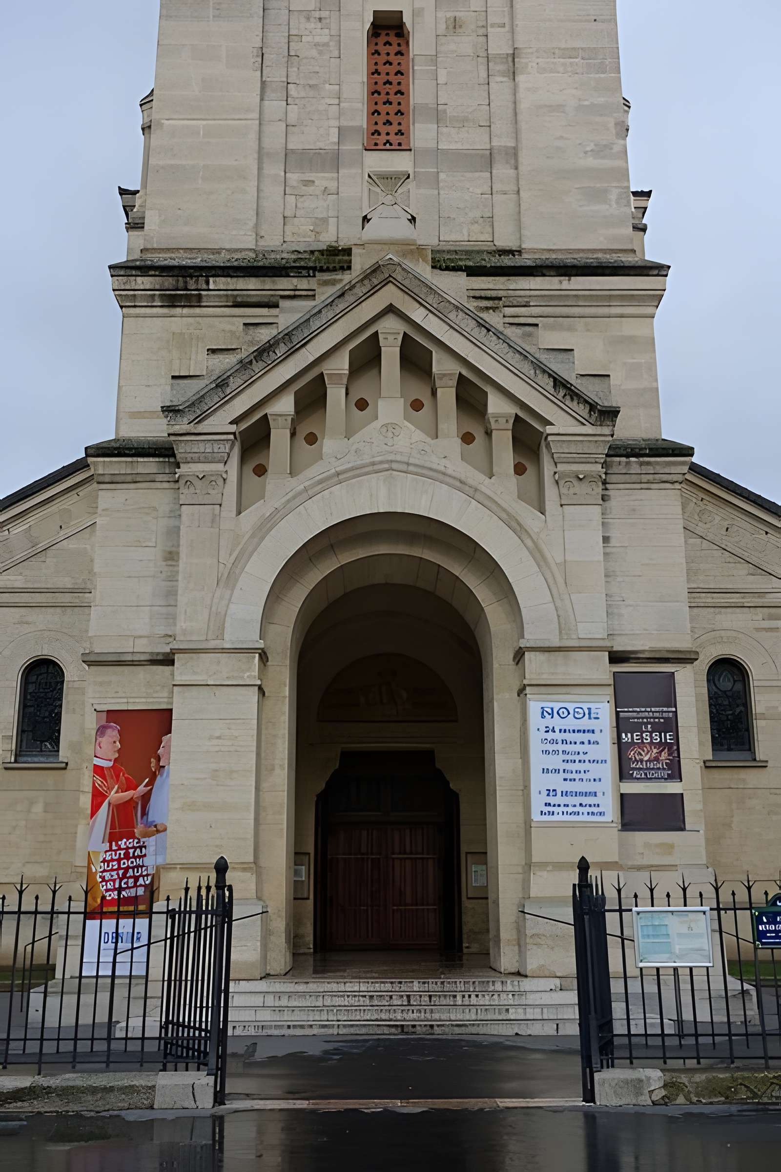 Église Saint-Pierre-de-Montrouge à Paris