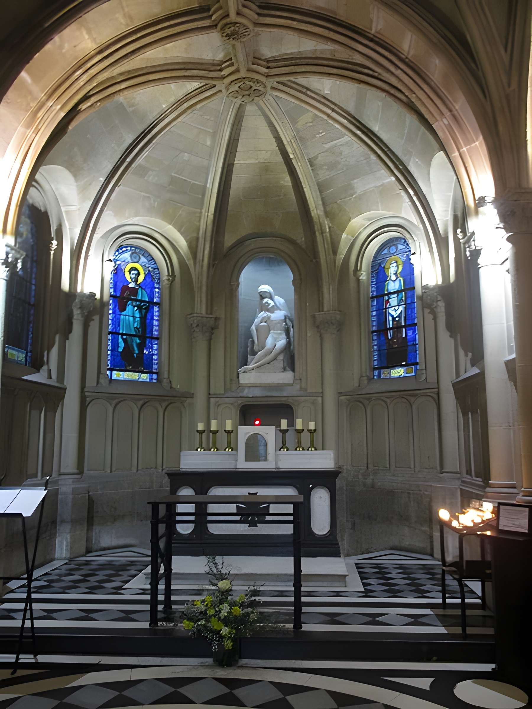 Église Notre-Dame-de-Compassion à Paris