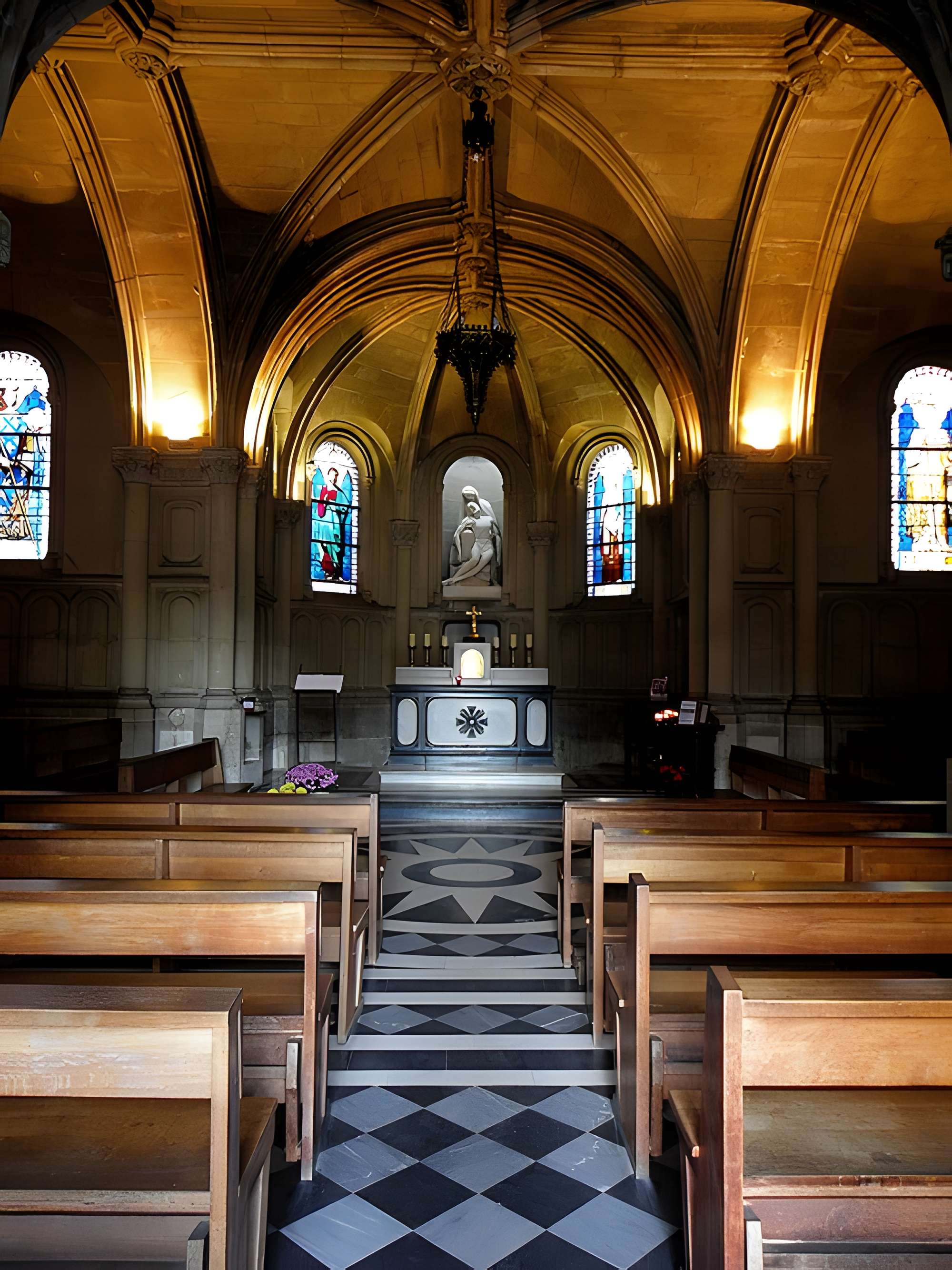 Église Notre-Dame-de-Compassion à Paris