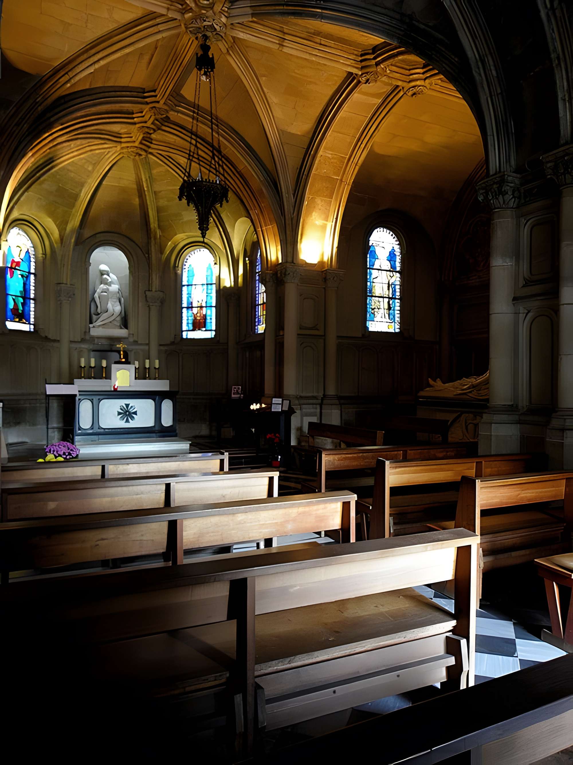 Église Notre-Dame-de-Compassion à Paris