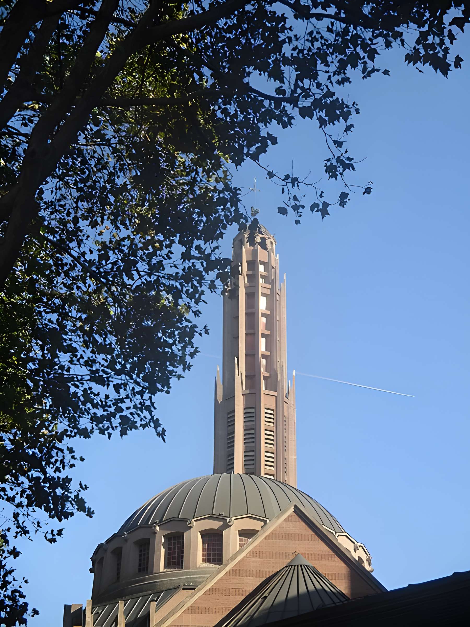 Église Sainte-Odile de Paris
