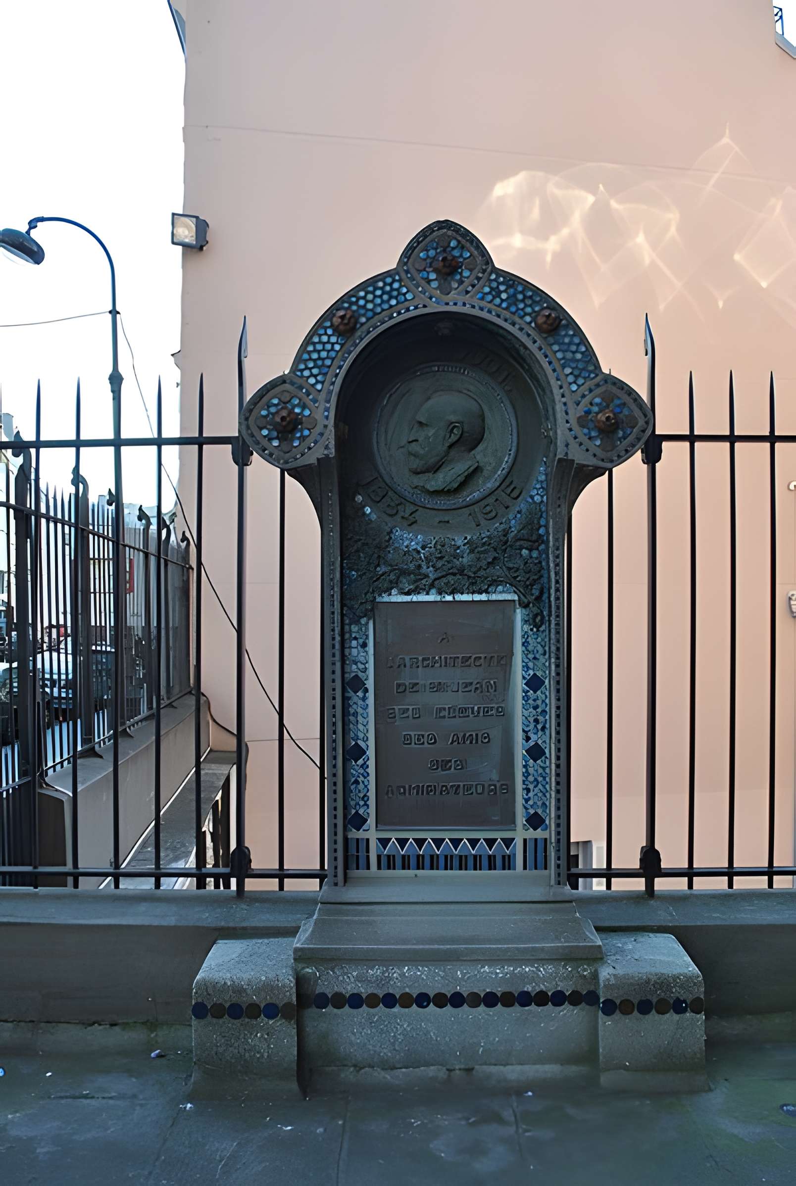 Église Saint-Jean de Montmartre à Paris