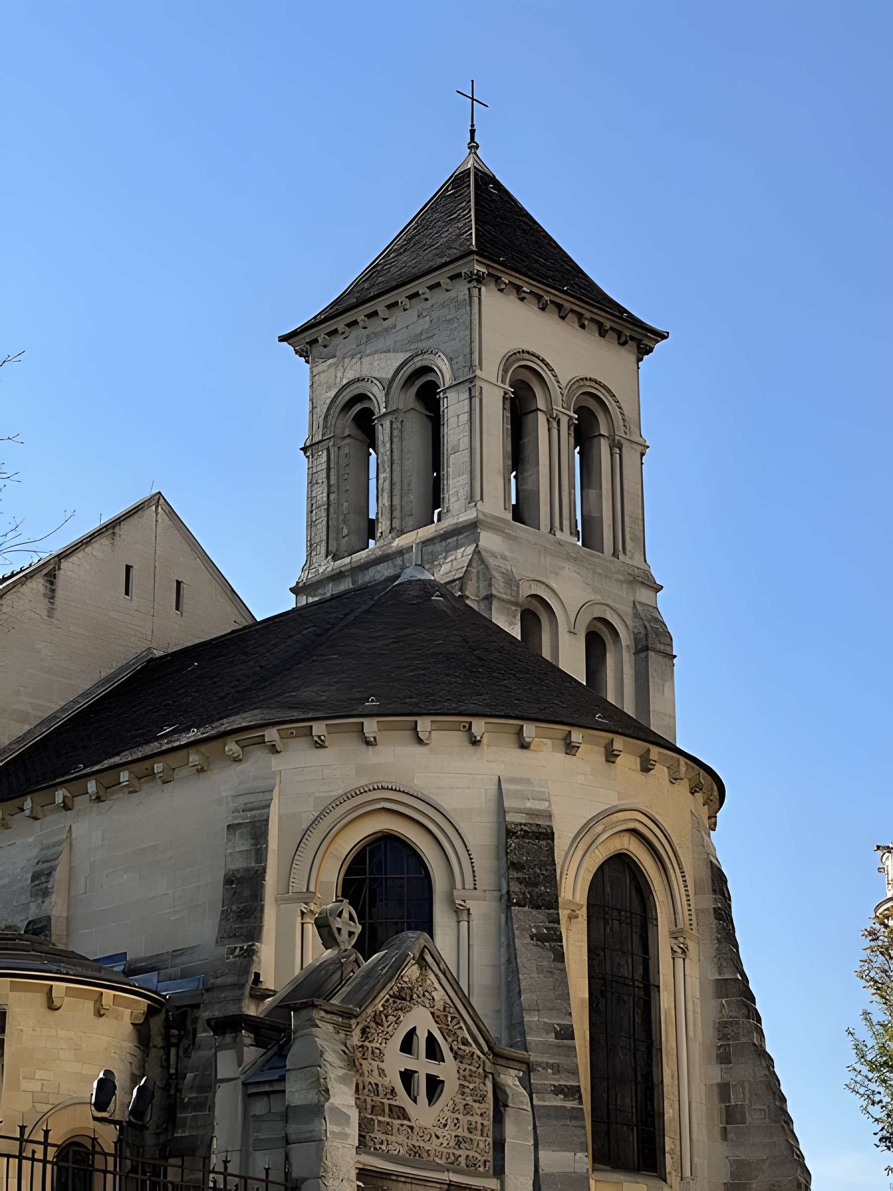 Église Saint-Jean de Montmartre à Paris