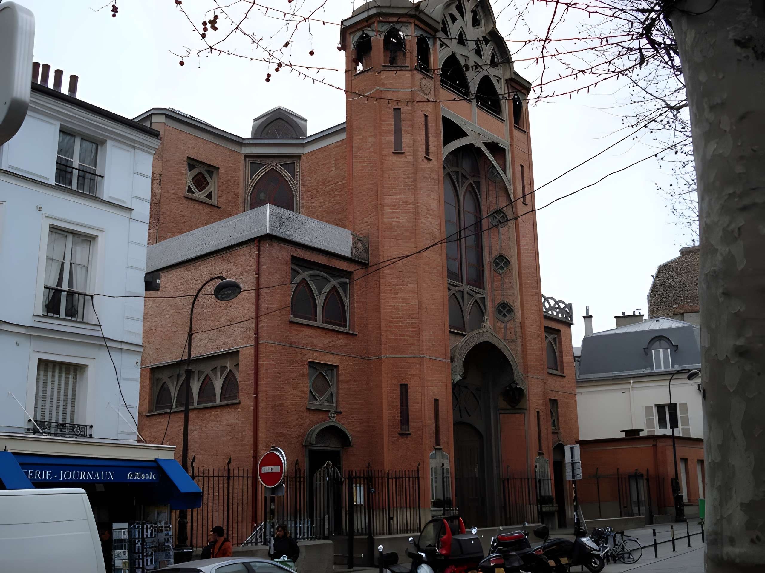 Église Saint-Jean de Montmartre à Paris