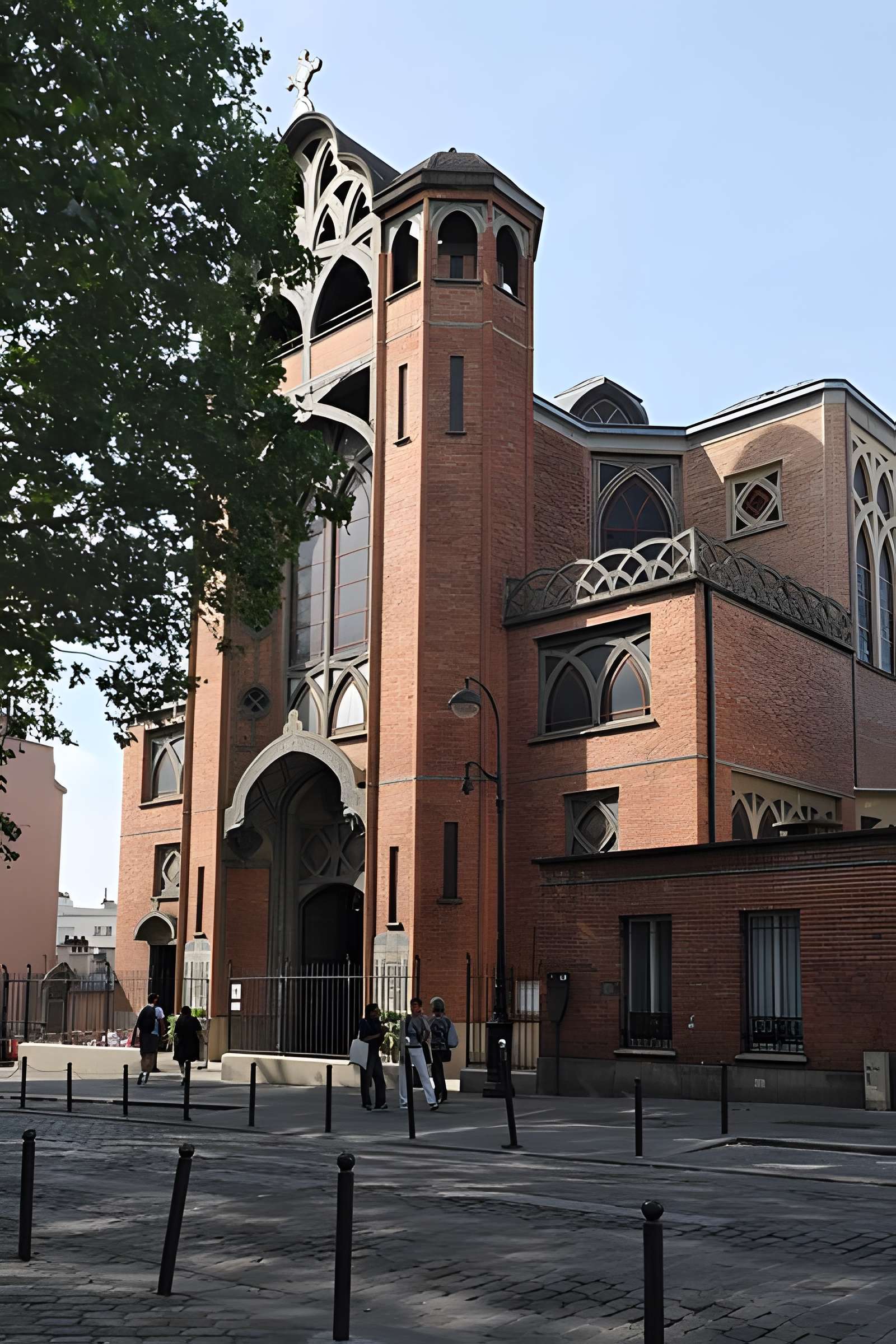 Église Saint-Jean de Montmartre à Paris