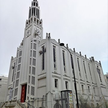 Église Saint-Jean-Bosco à Paris