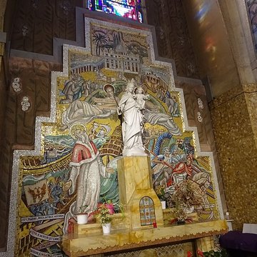 Église Saint-Jean-Bosco à Paris