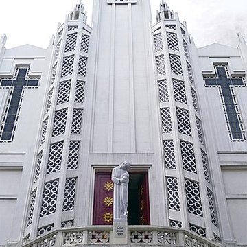 Église Saint-Jean-Bosco à Paris