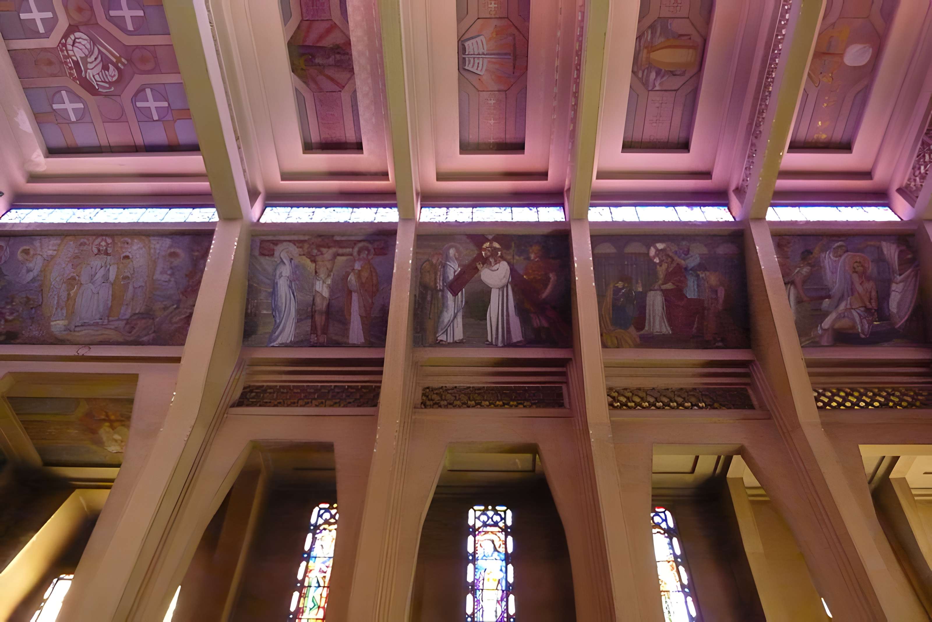 Église Saint-Jean-Bosco à Paris