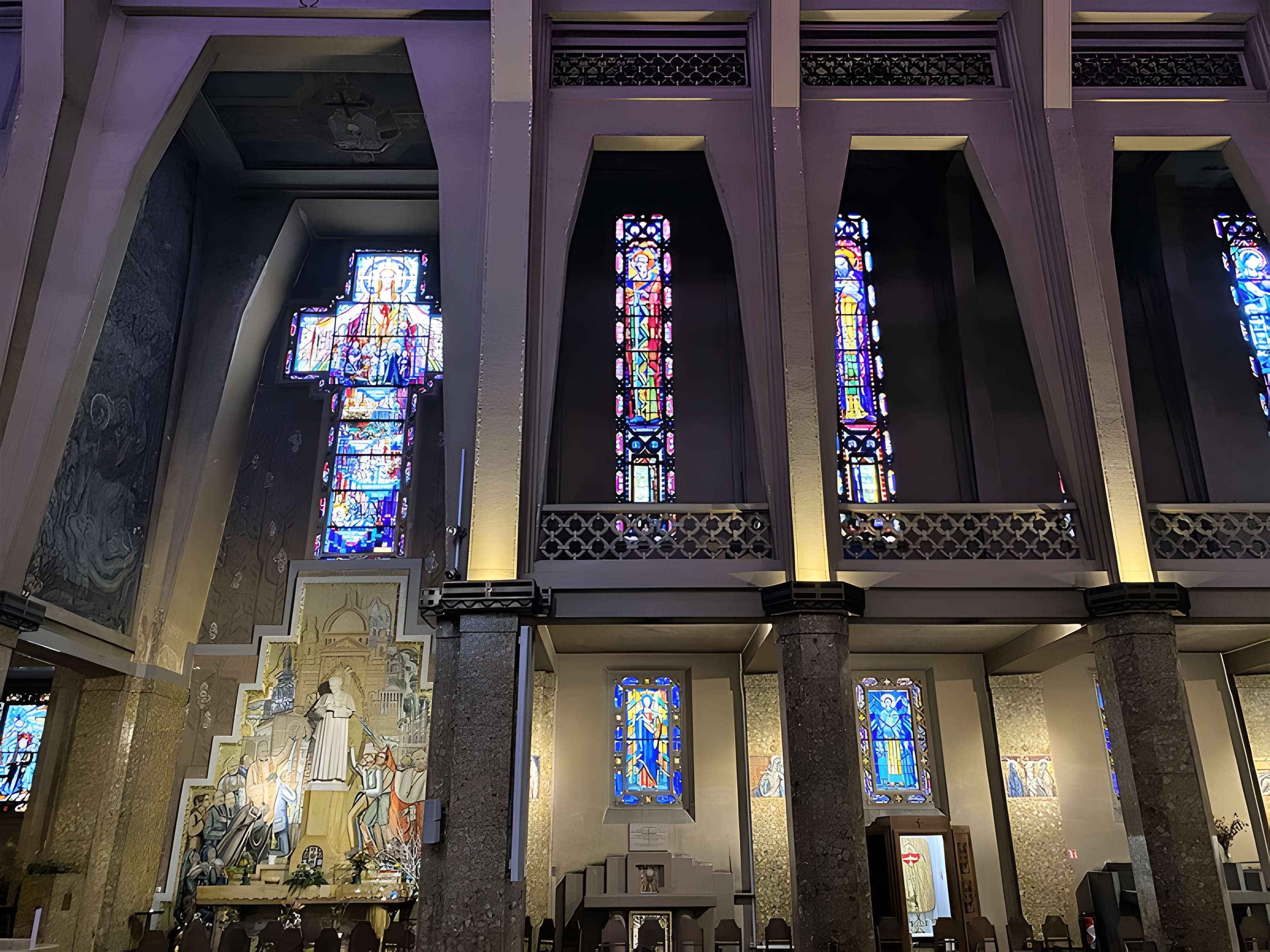 Église Saint-Jean-Bosco à Paris