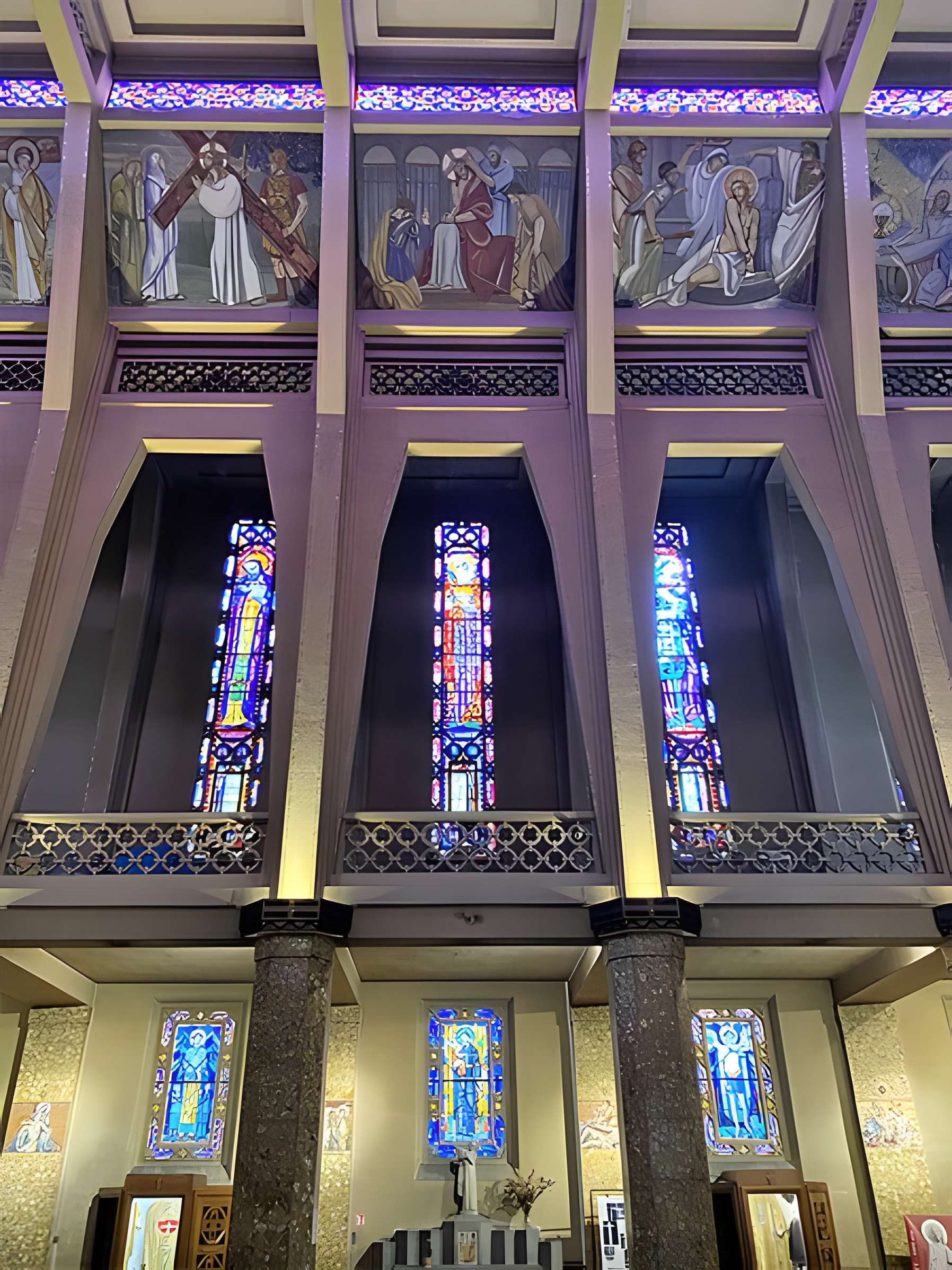 Église Saint-Jean-Bosco à Paris