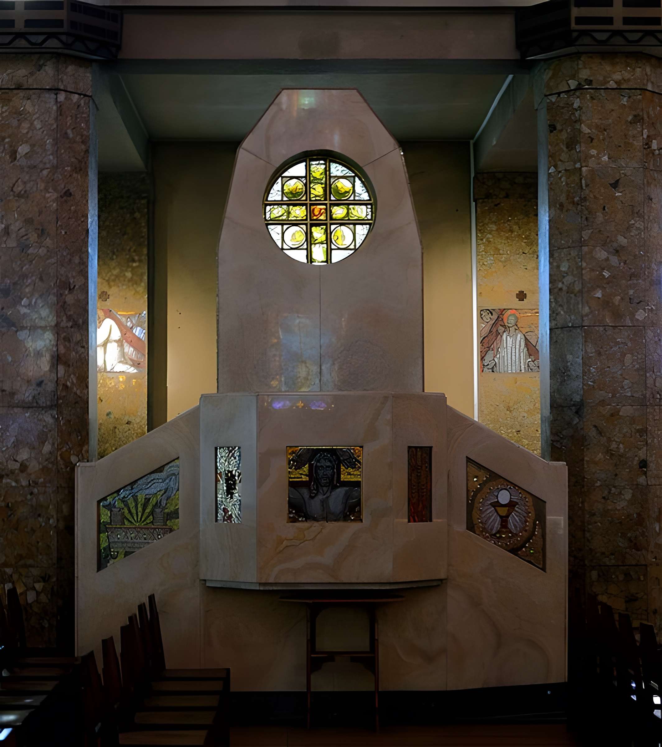 Église Saint-Jean-Bosco à Paris