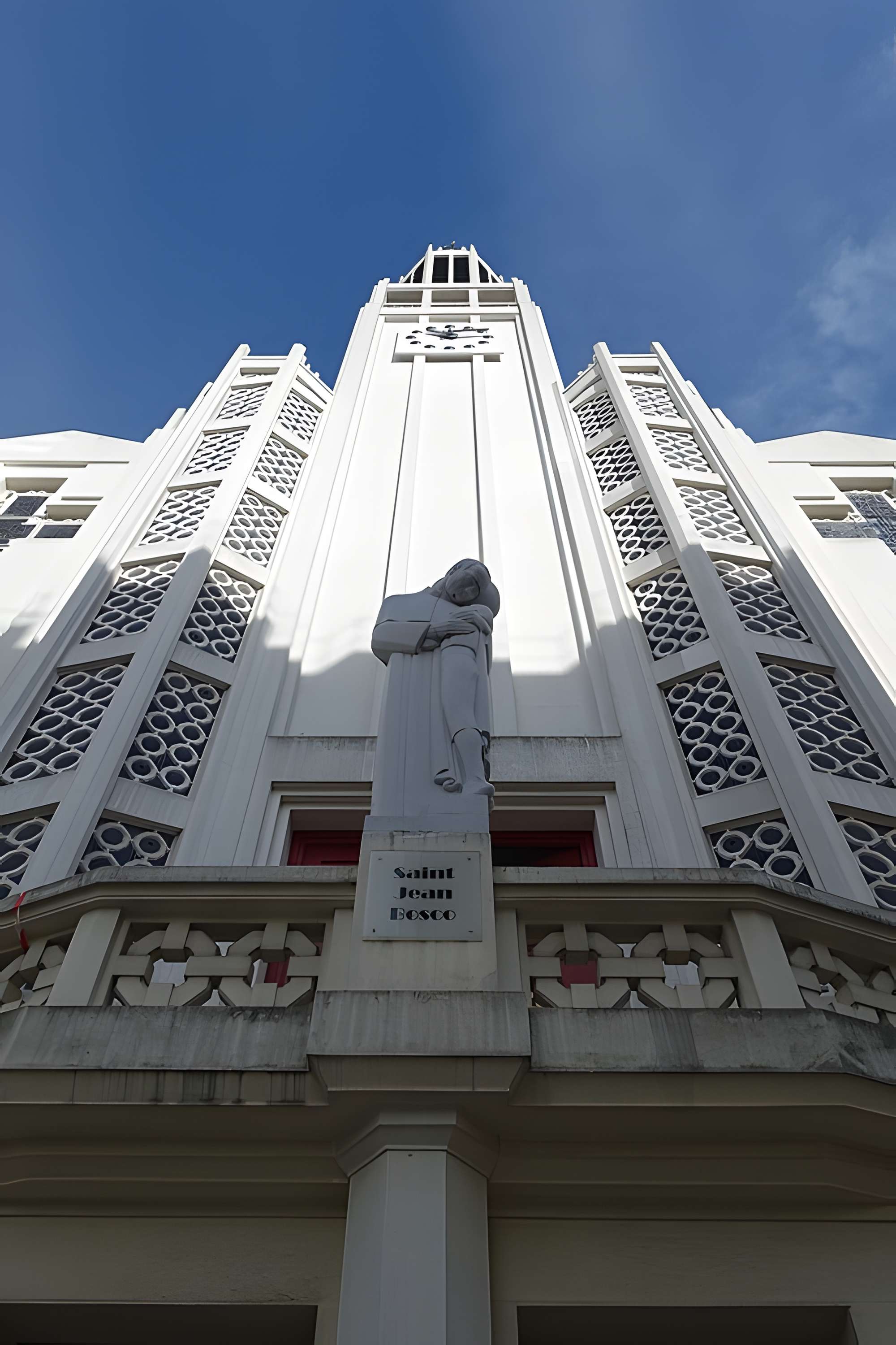Église Saint-Jean-Bosco à Paris