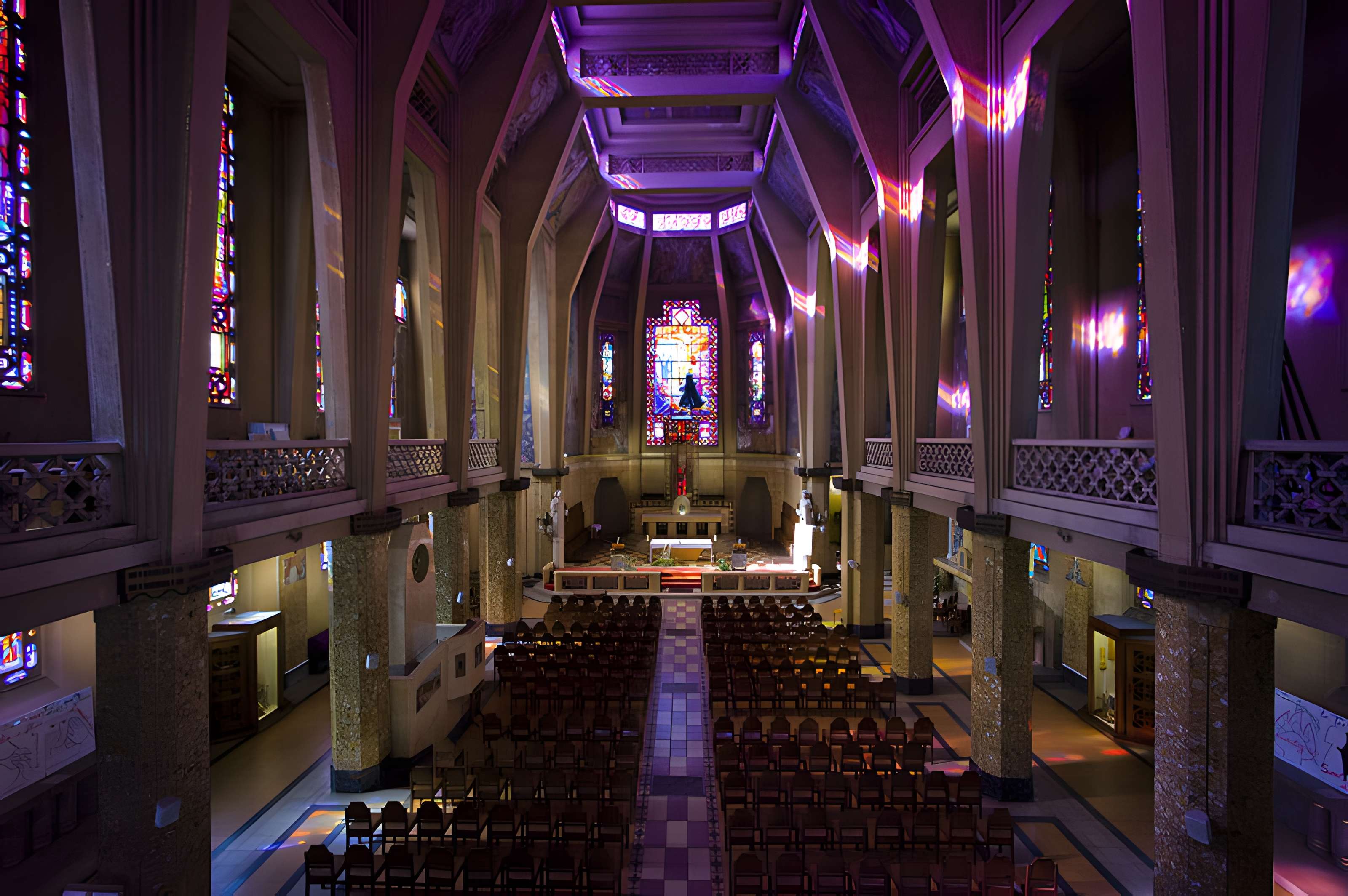Église Saint-Jean-Bosco à Paris