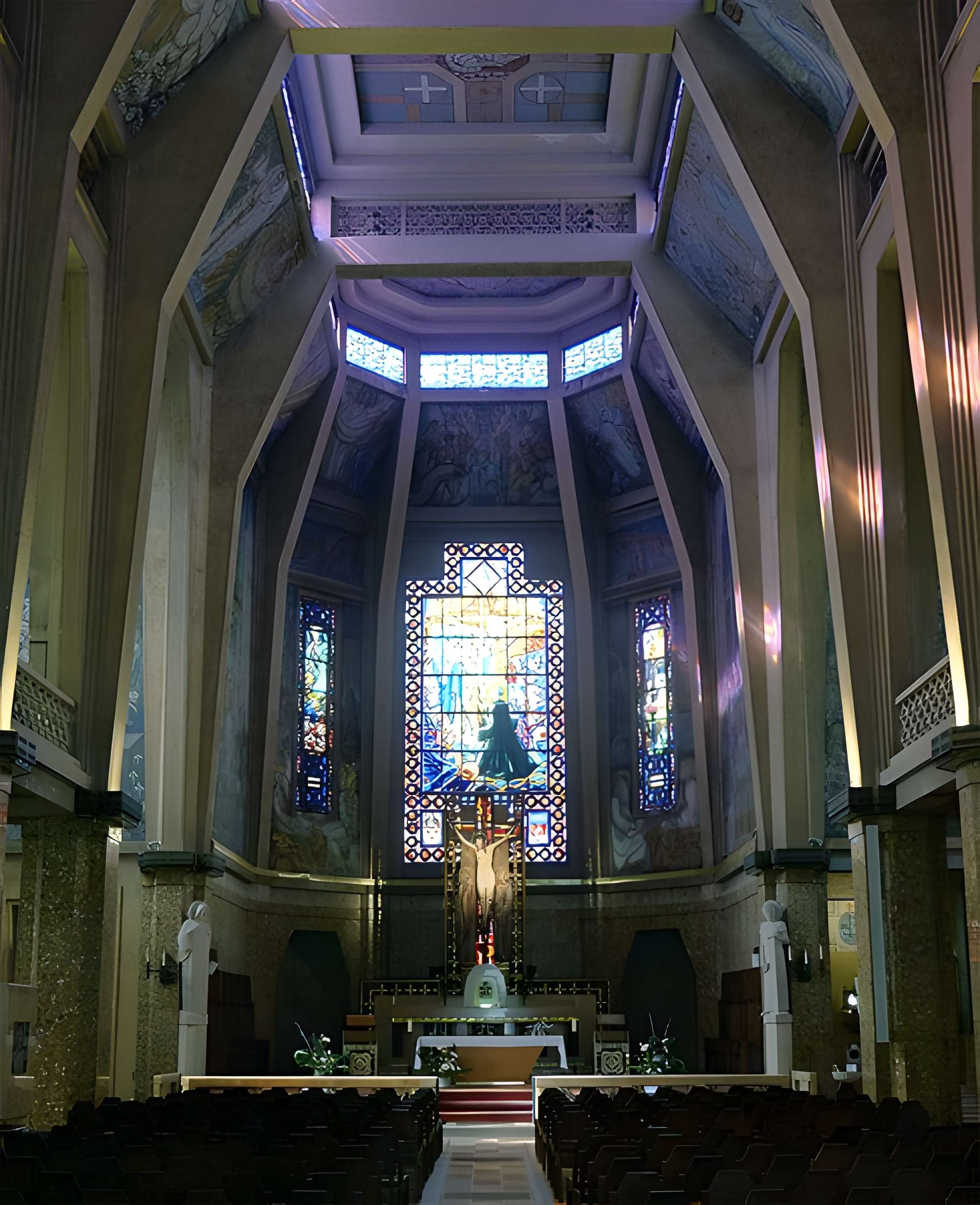 Église Saint-Jean-Bosco à Paris